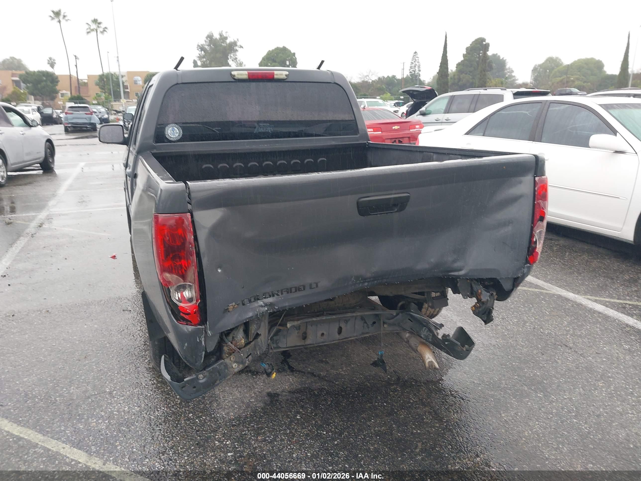 CHEVROLET COLORADO image 6