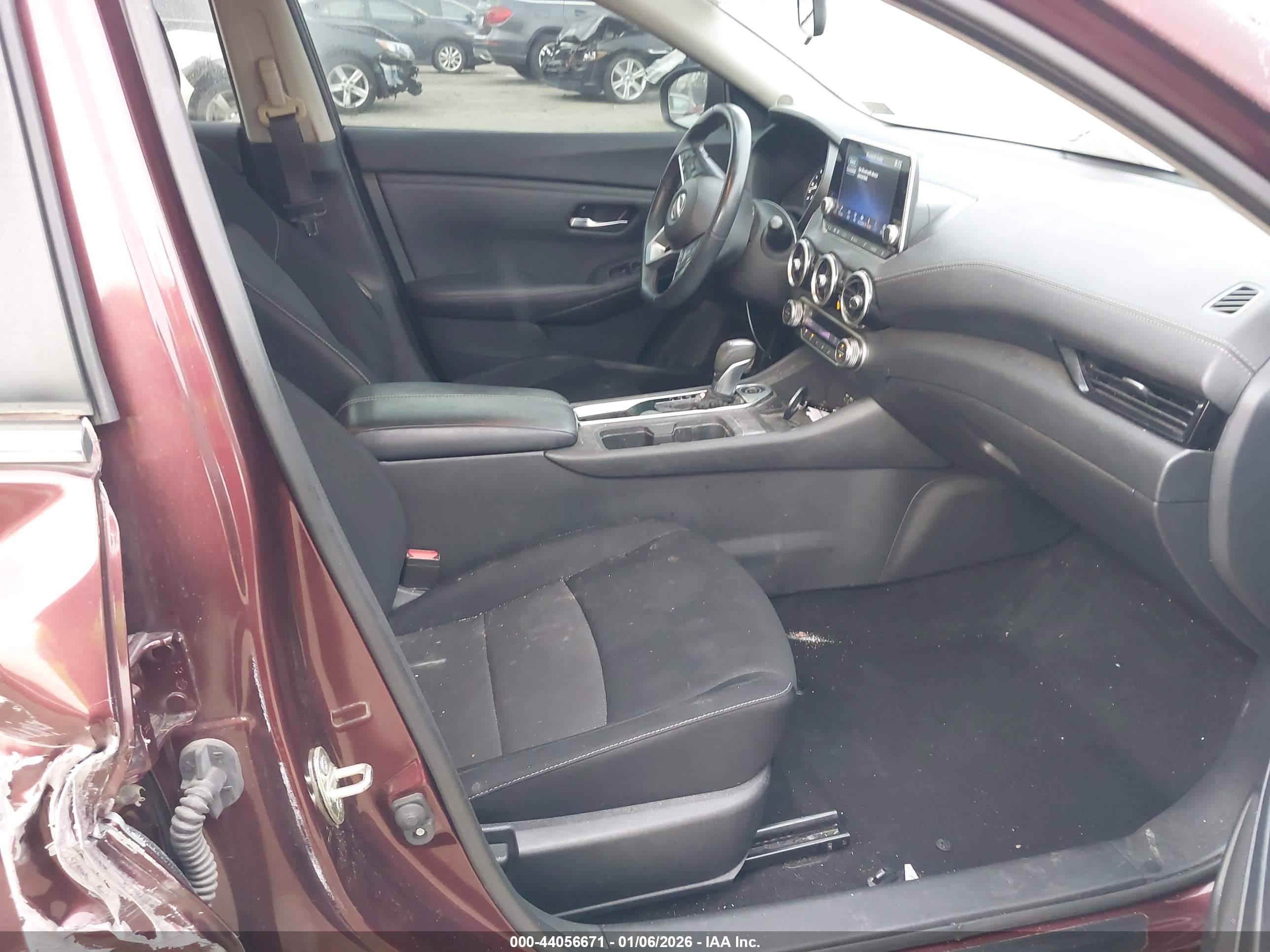 NISSAN SENTRA image 5