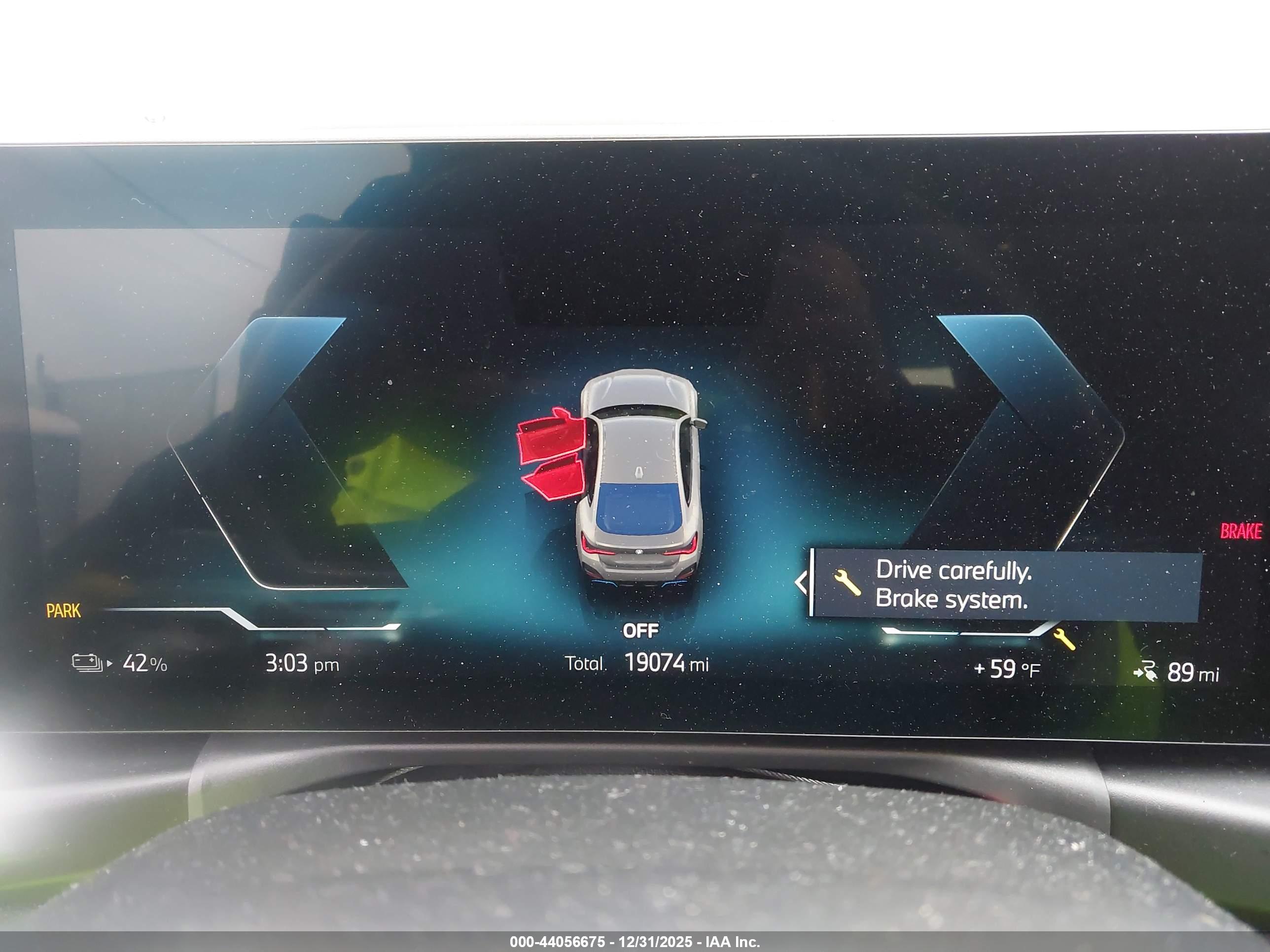 BMW I4 image 7