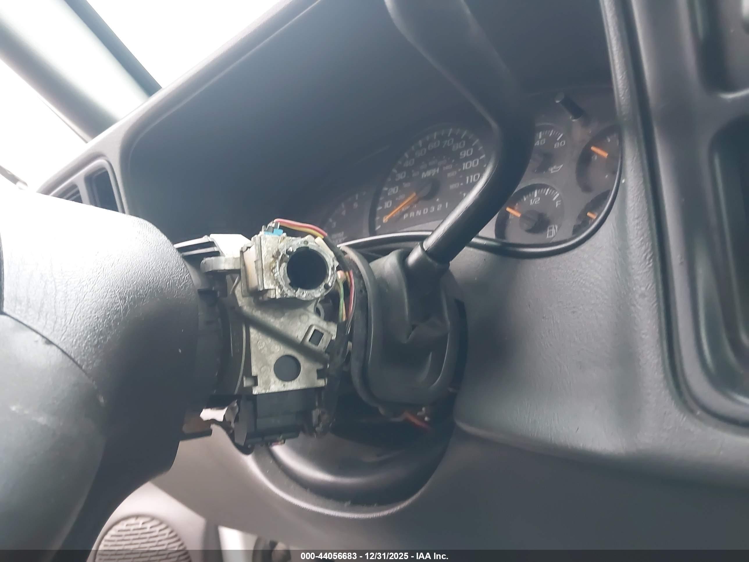 GMC SIERRA image 6