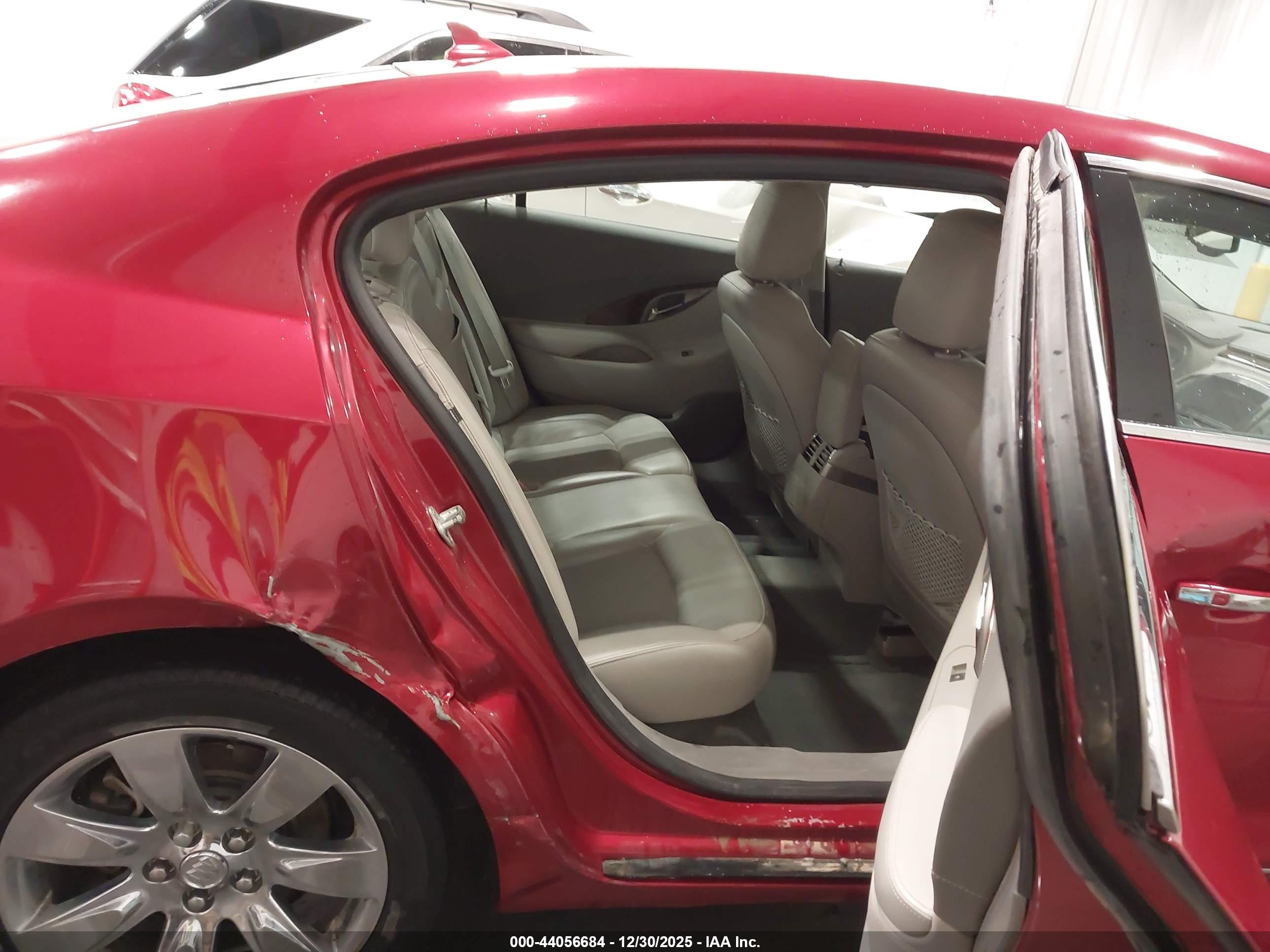 BUICK LACROSSE image 8