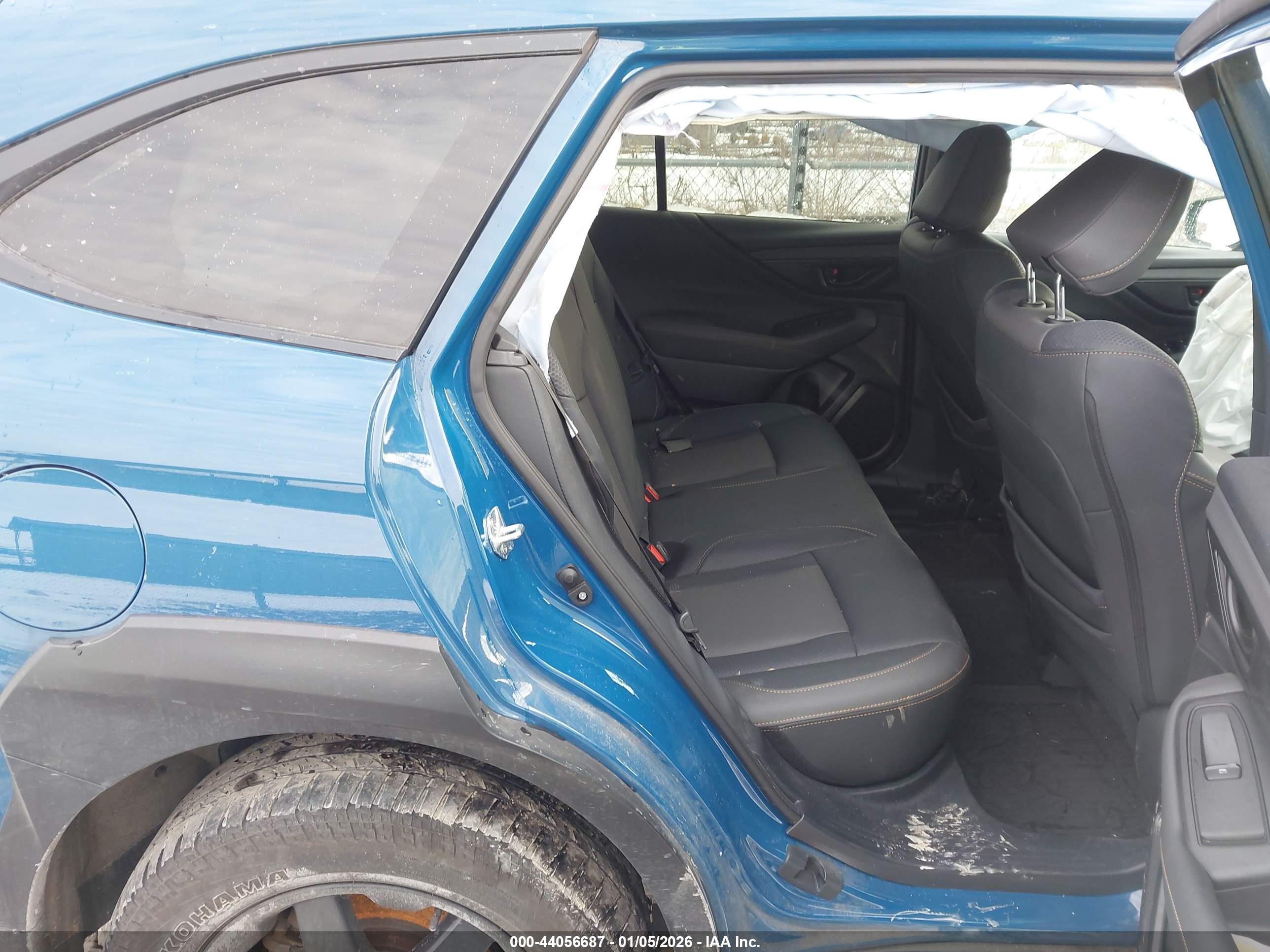 SUBARU OUTBACK image 8
