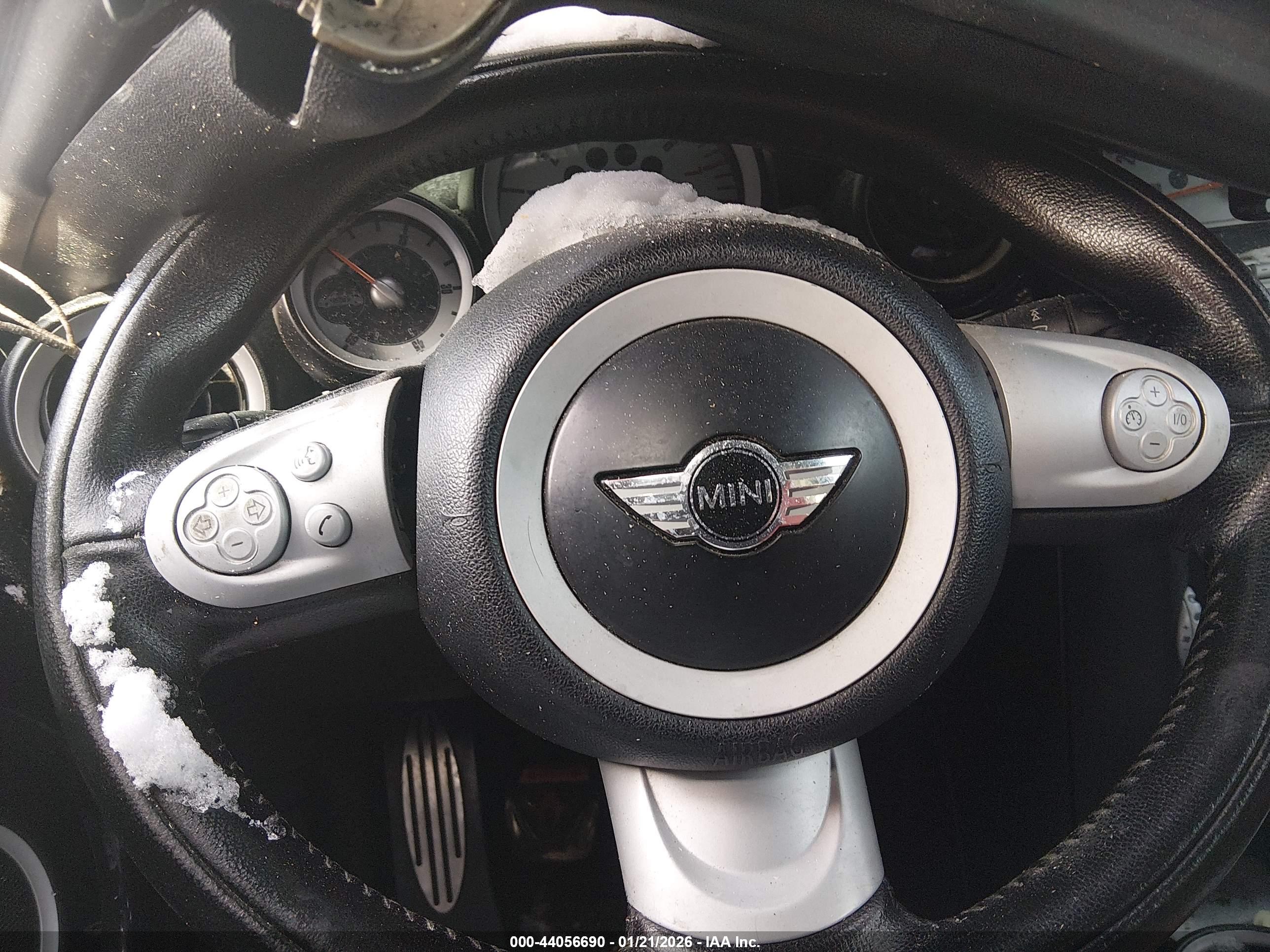 MINI COOPER image 7