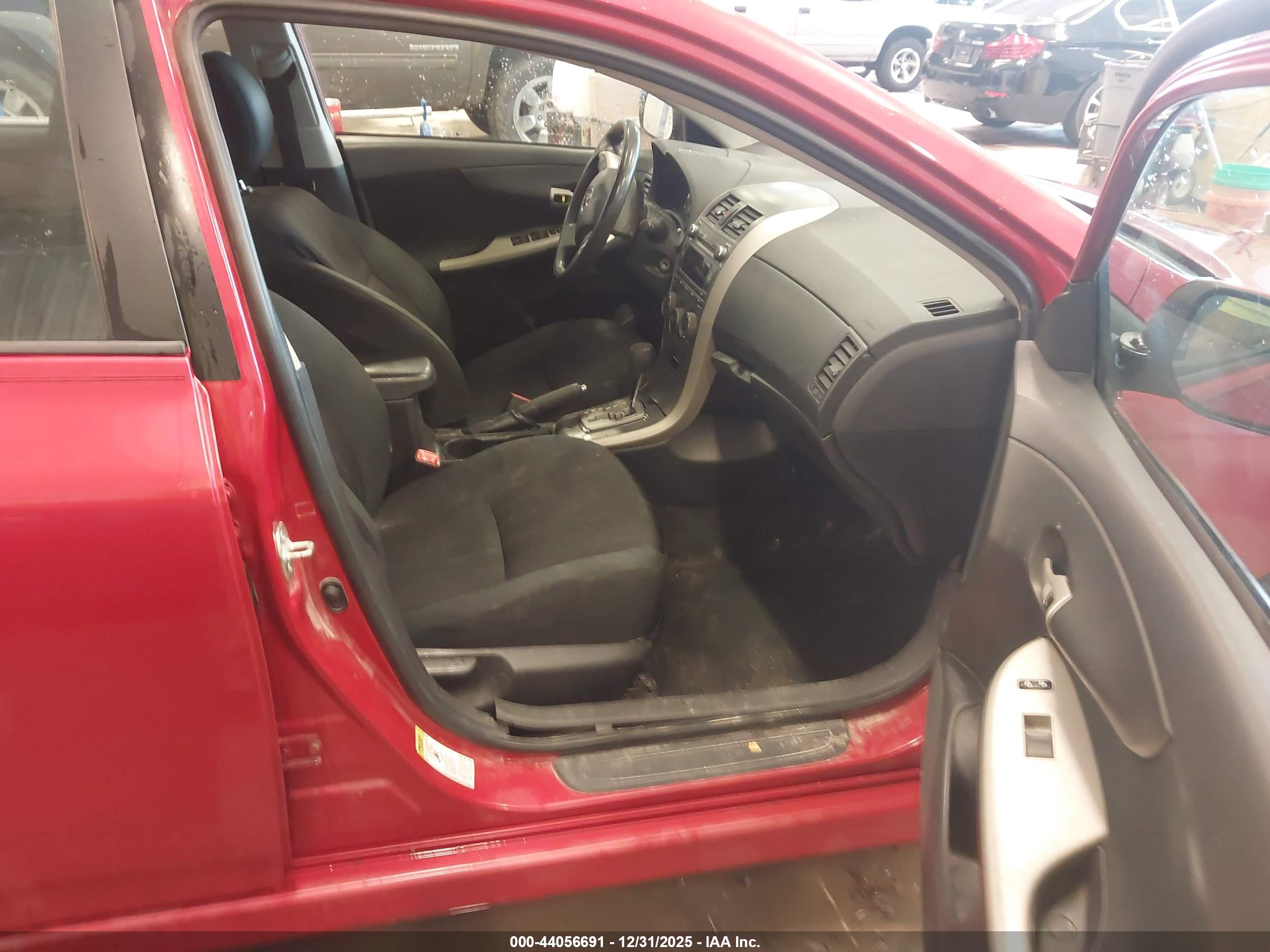 TOYOTA COROLLA image 5