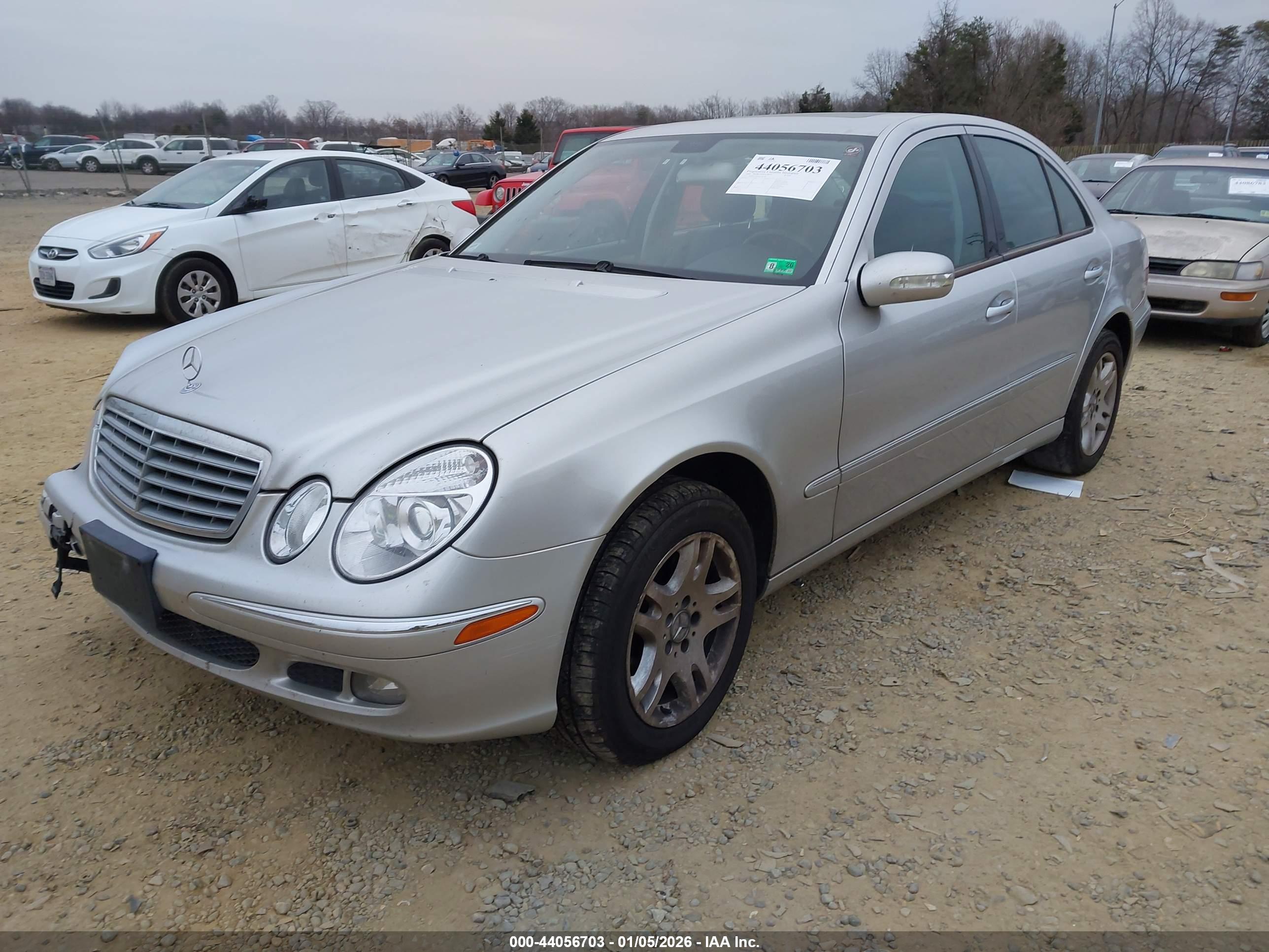 MERCEDES-BENZ E image 2