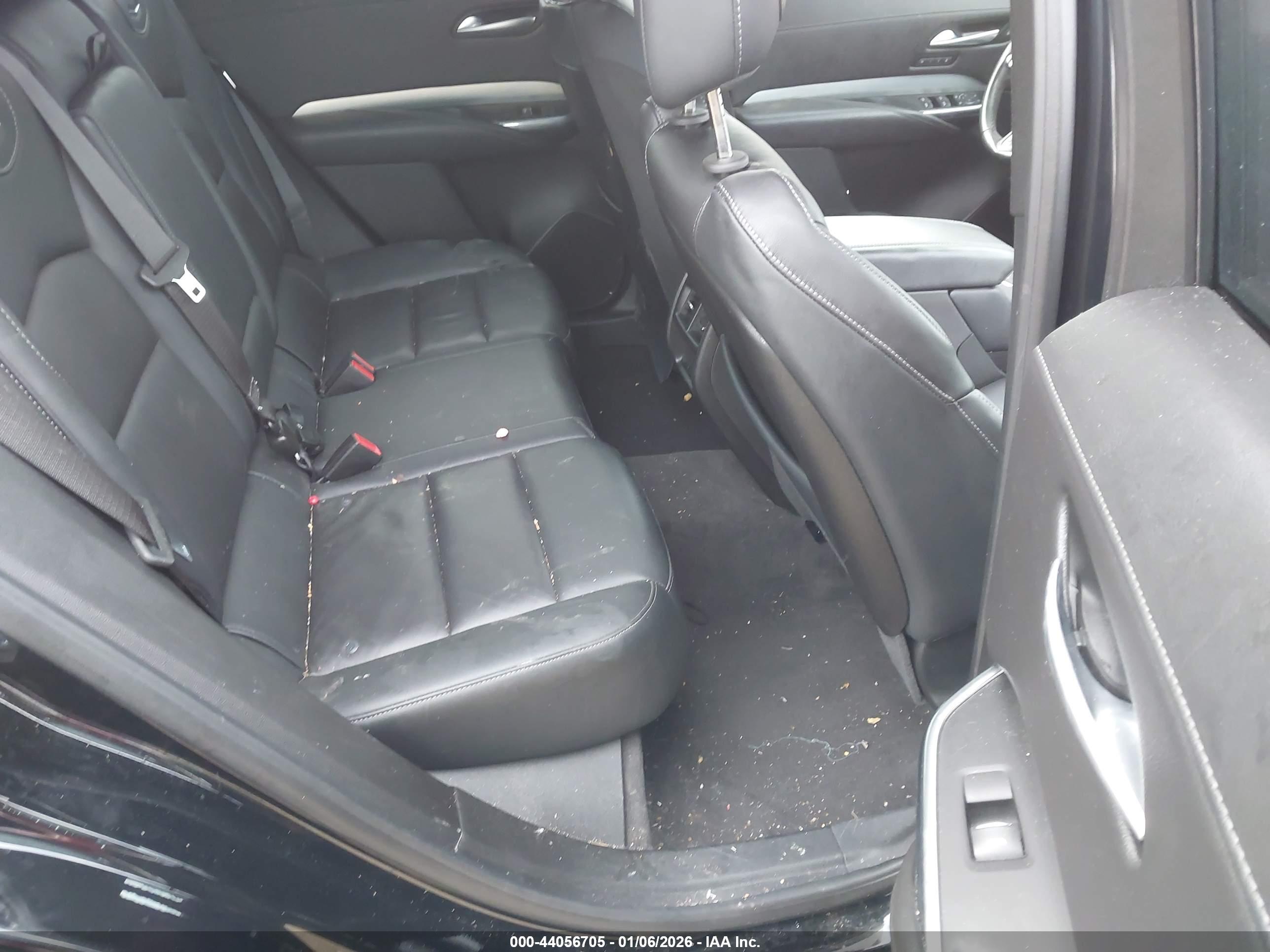 CADILLAC XT4 image 8