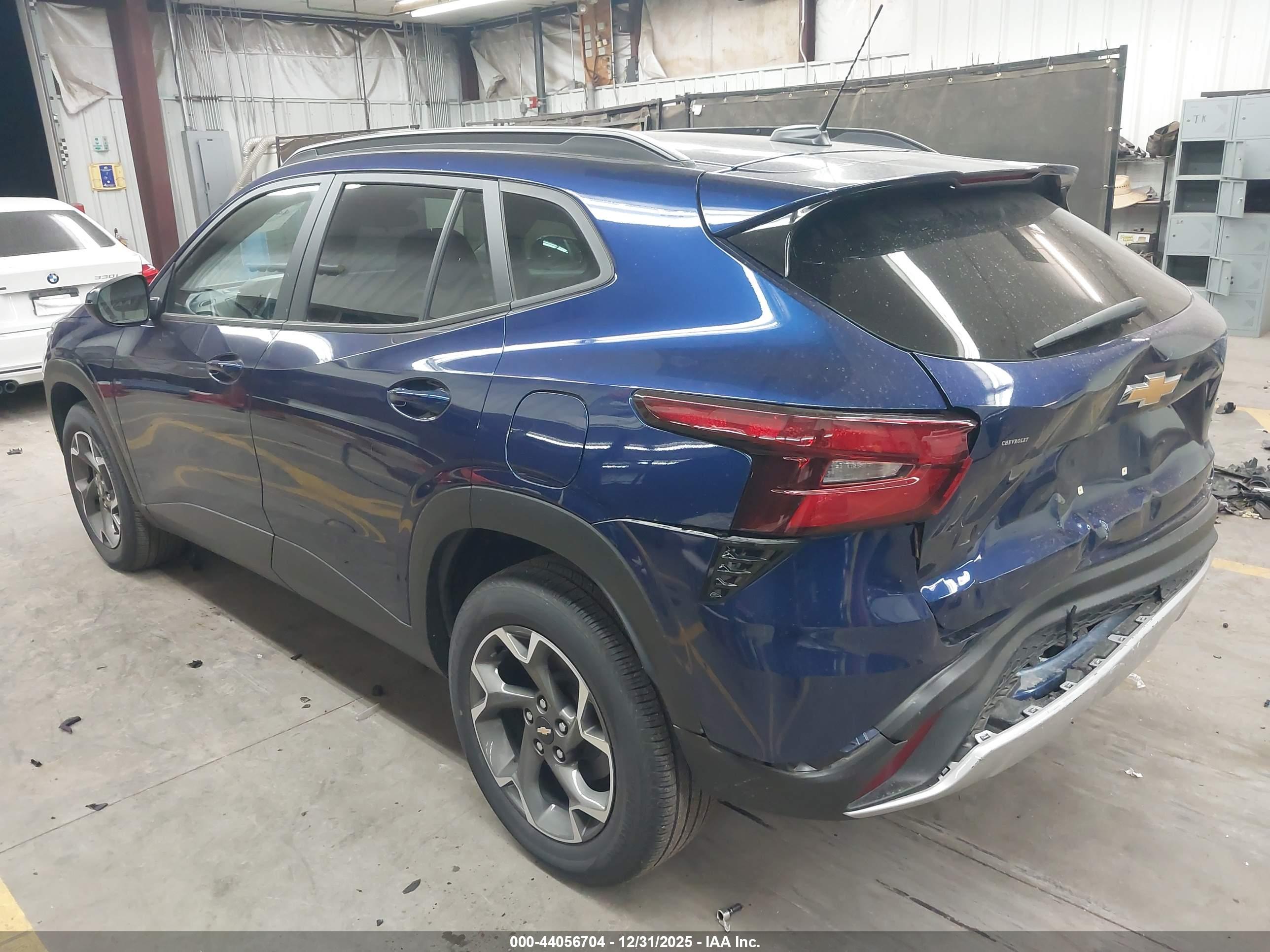CHEVROLET TRAX image 3