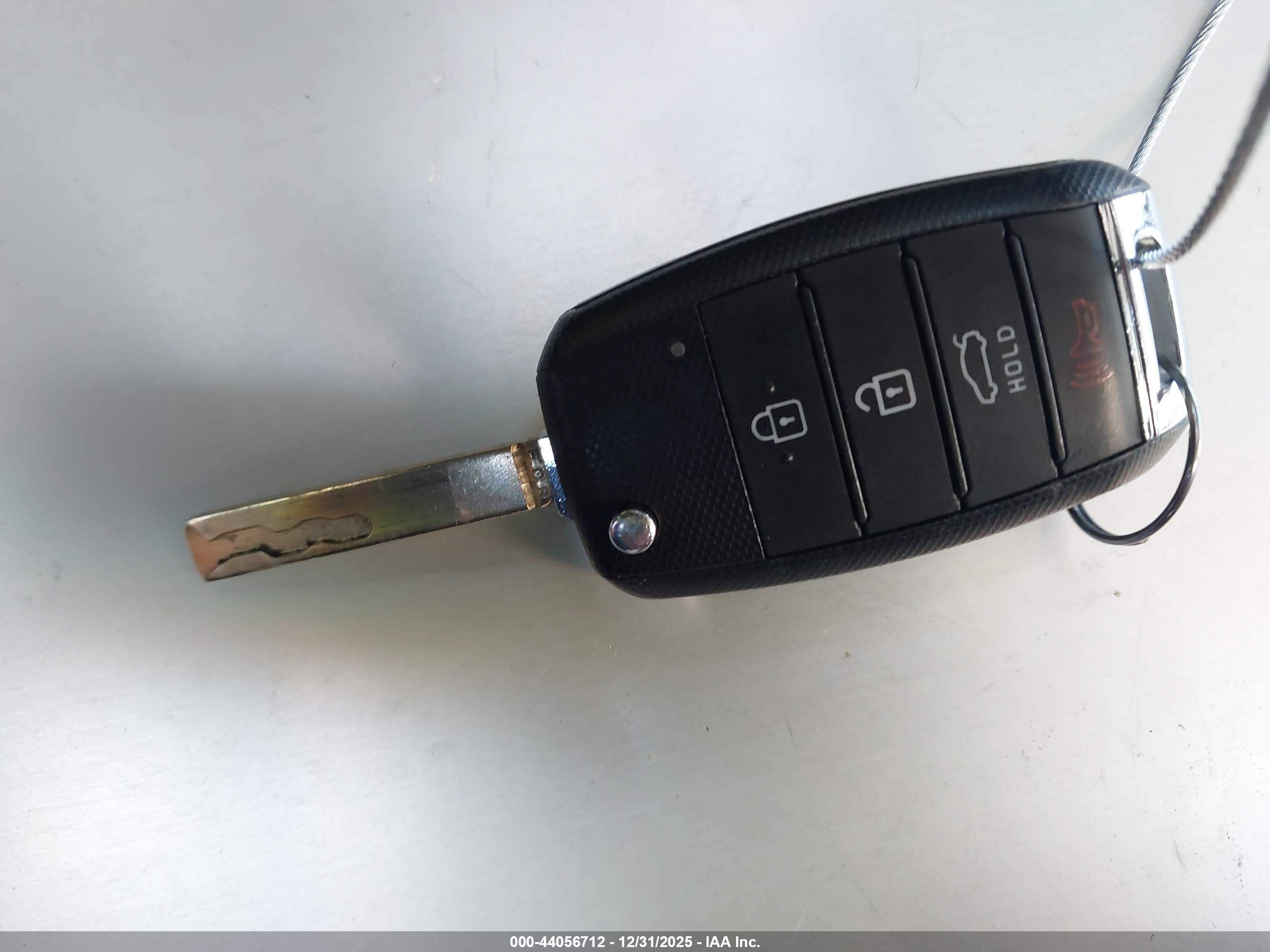 KIA RIO image 11