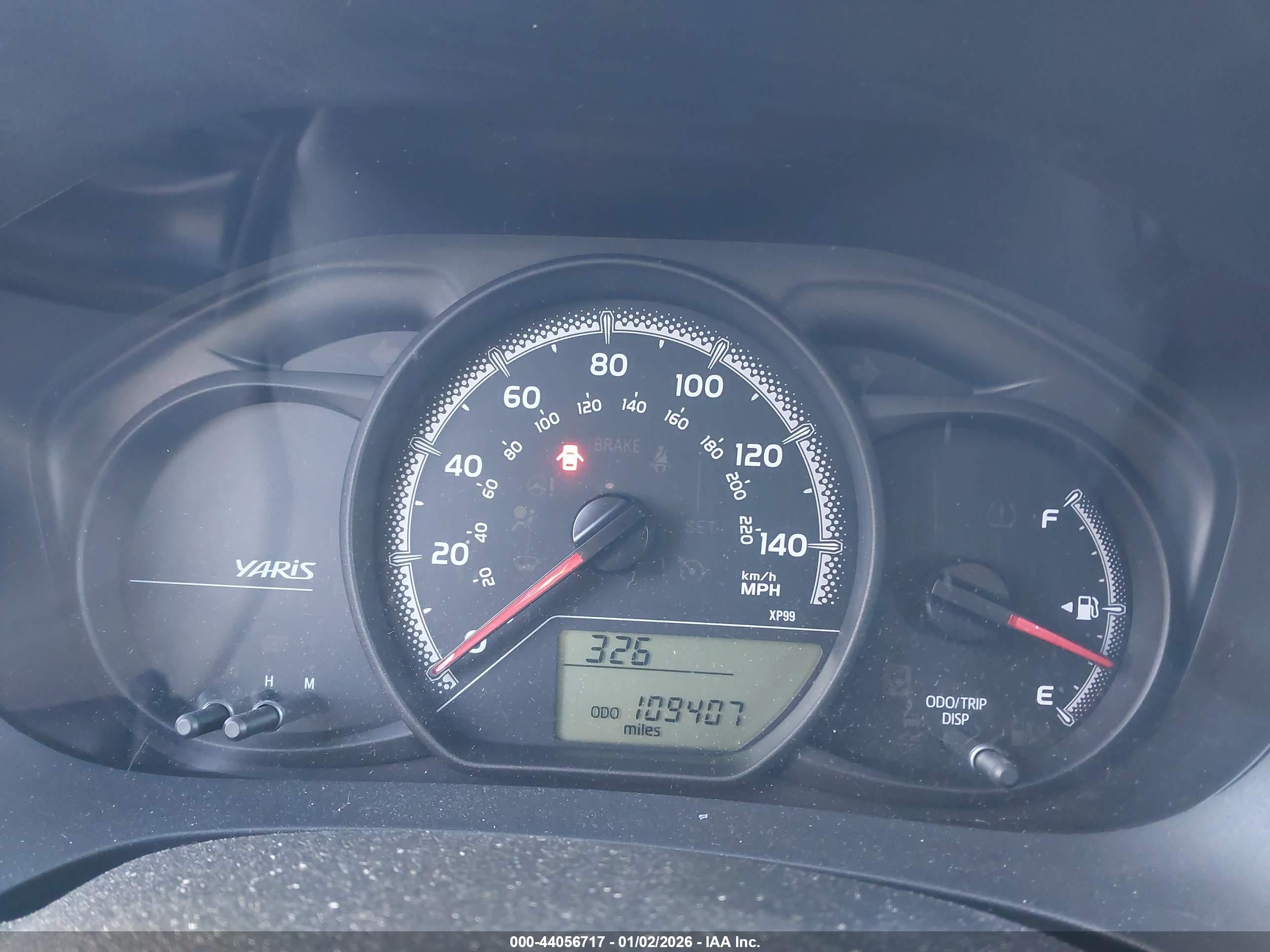 TOYOTA YARIS image 7