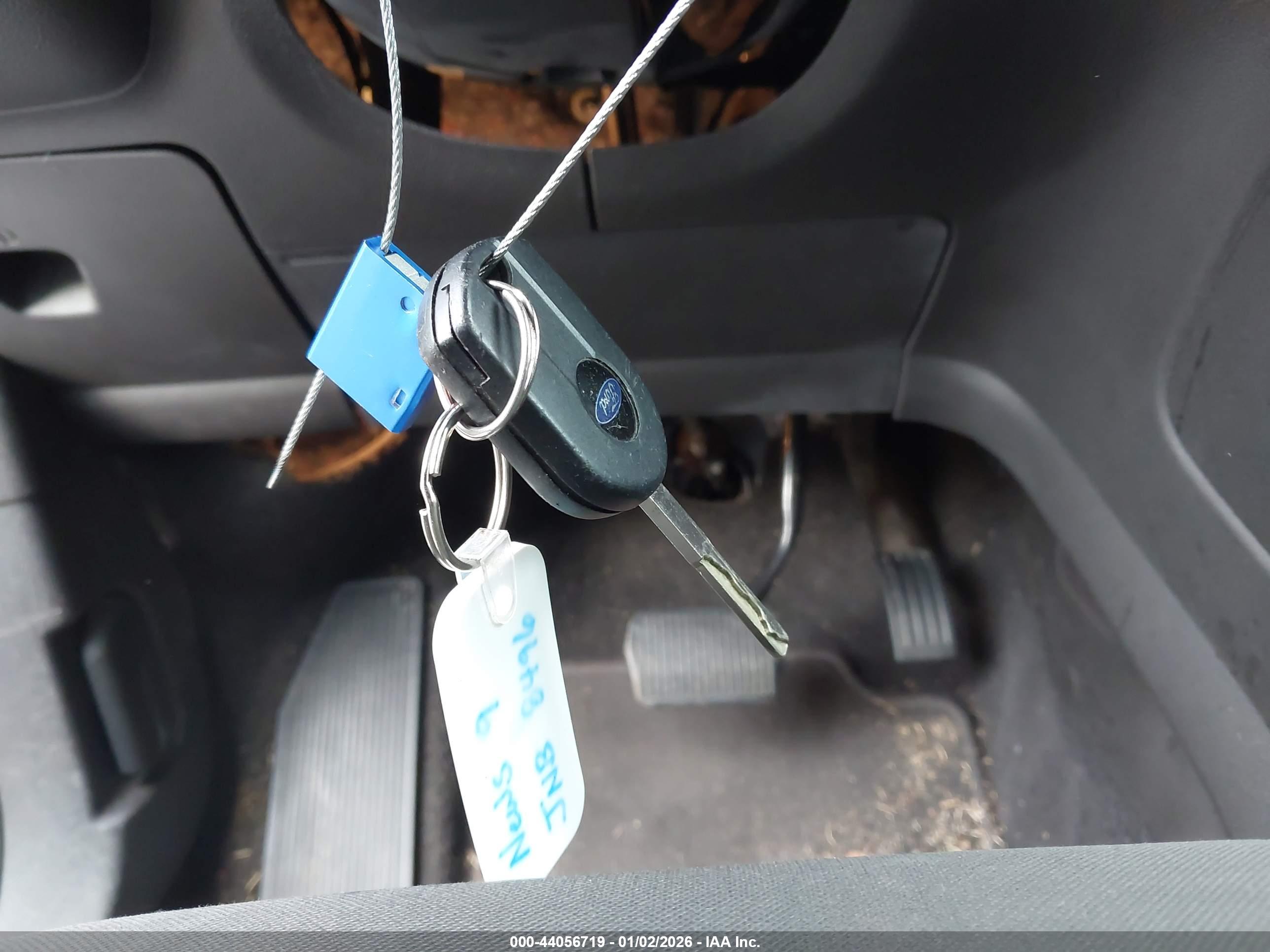FORD ESCAPE image 11