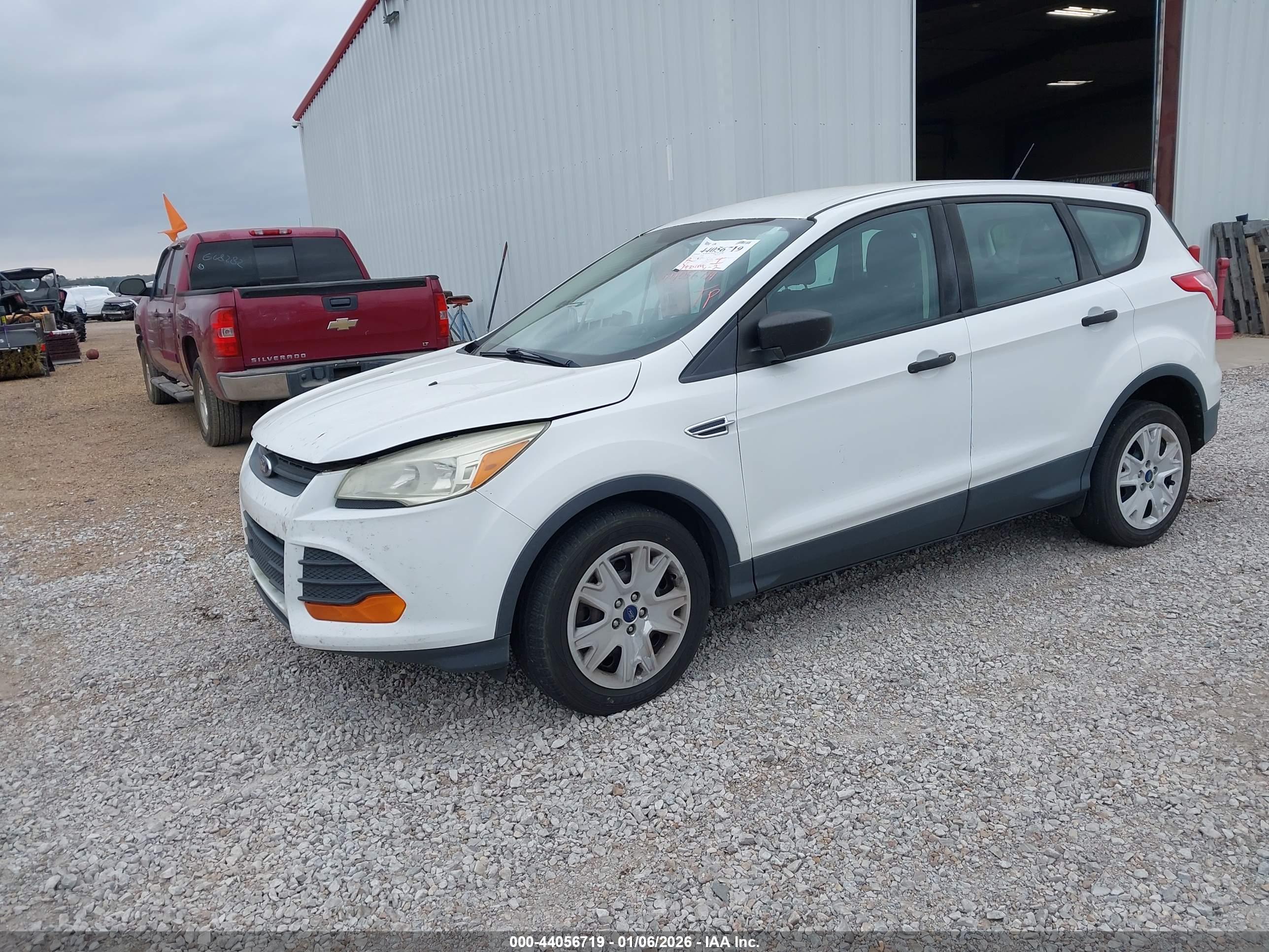 FORD ESCAPE image 2
