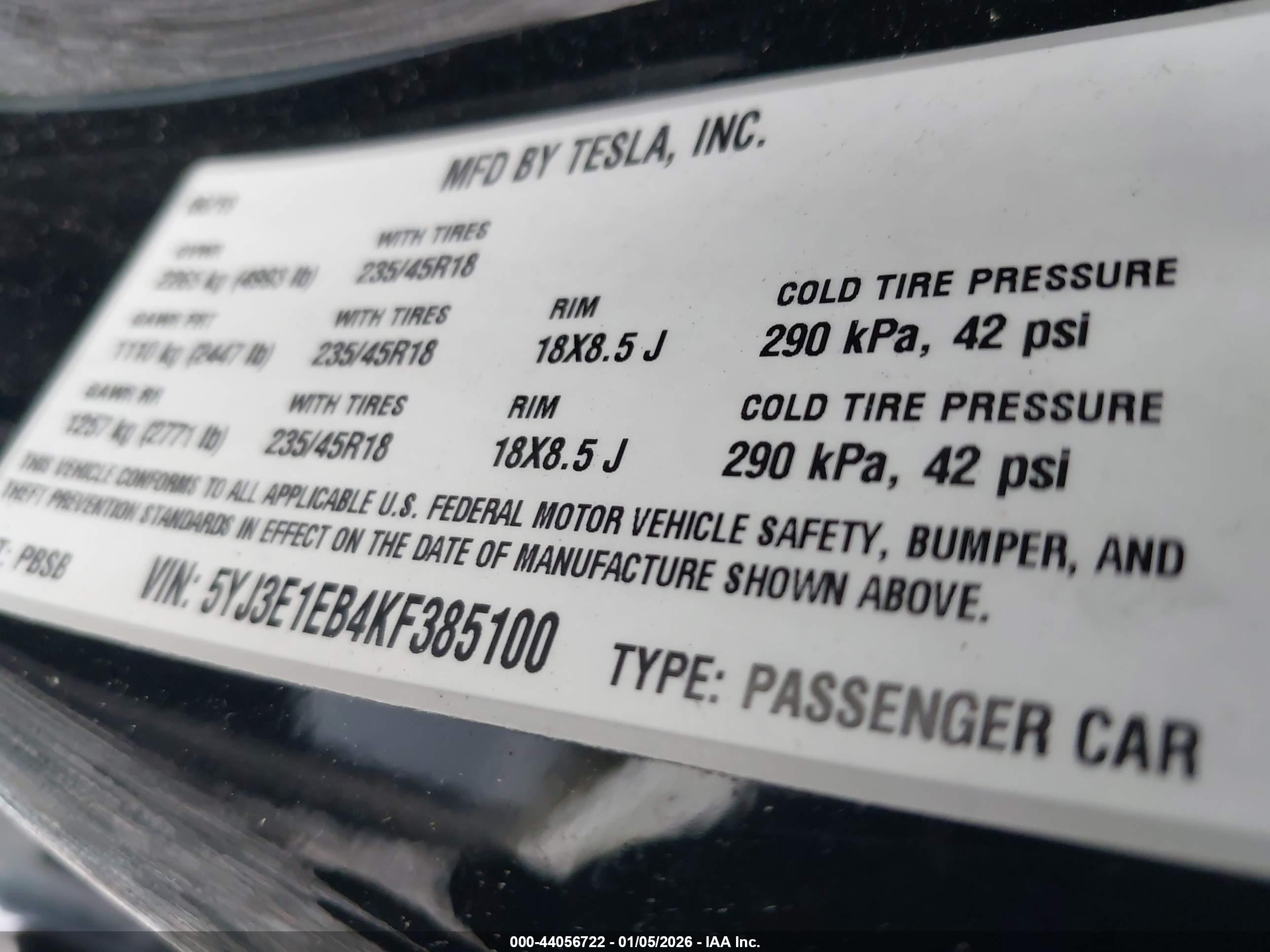 TESLA MODEL image 9
