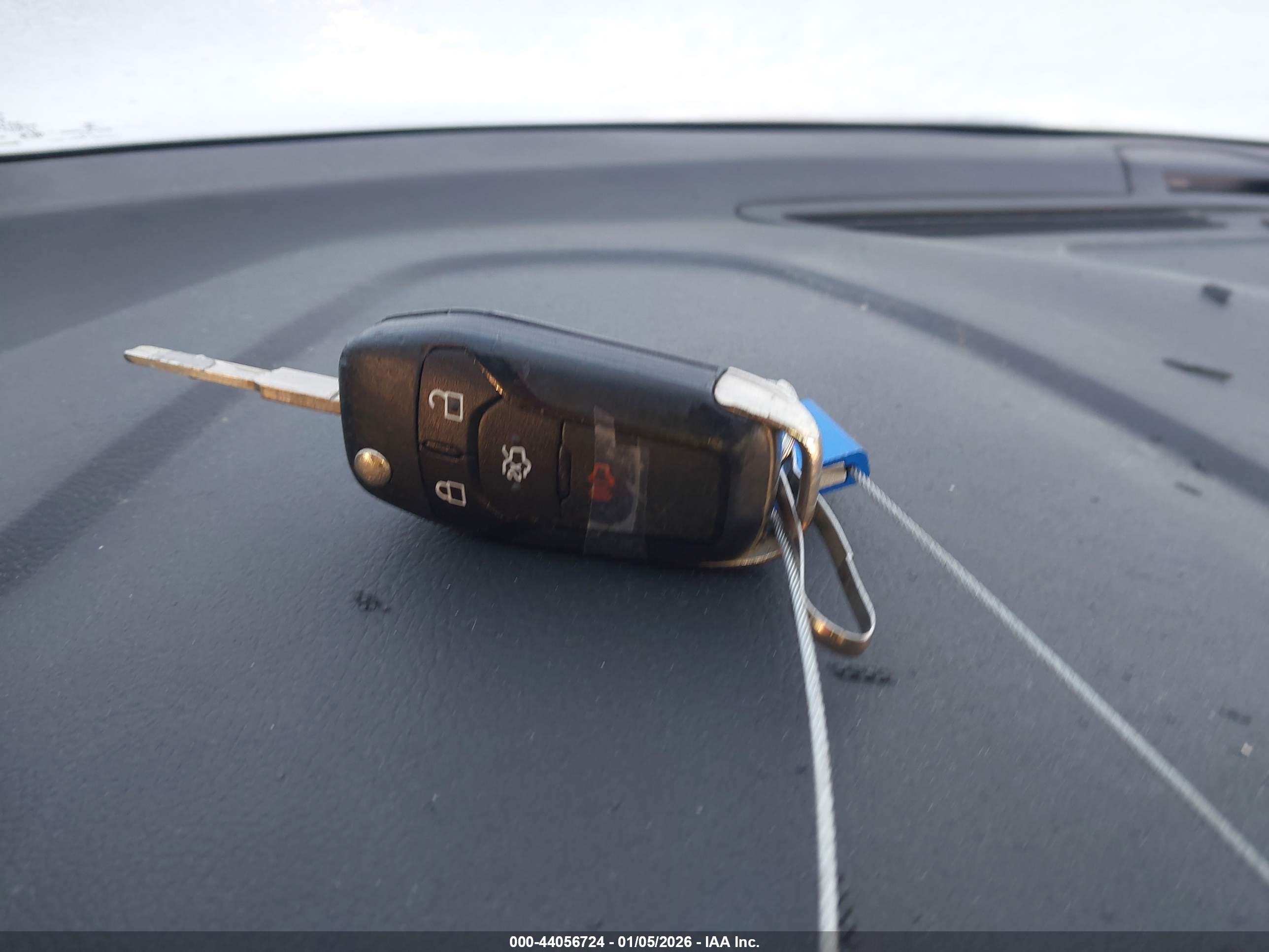 FORD FUSION image 11
