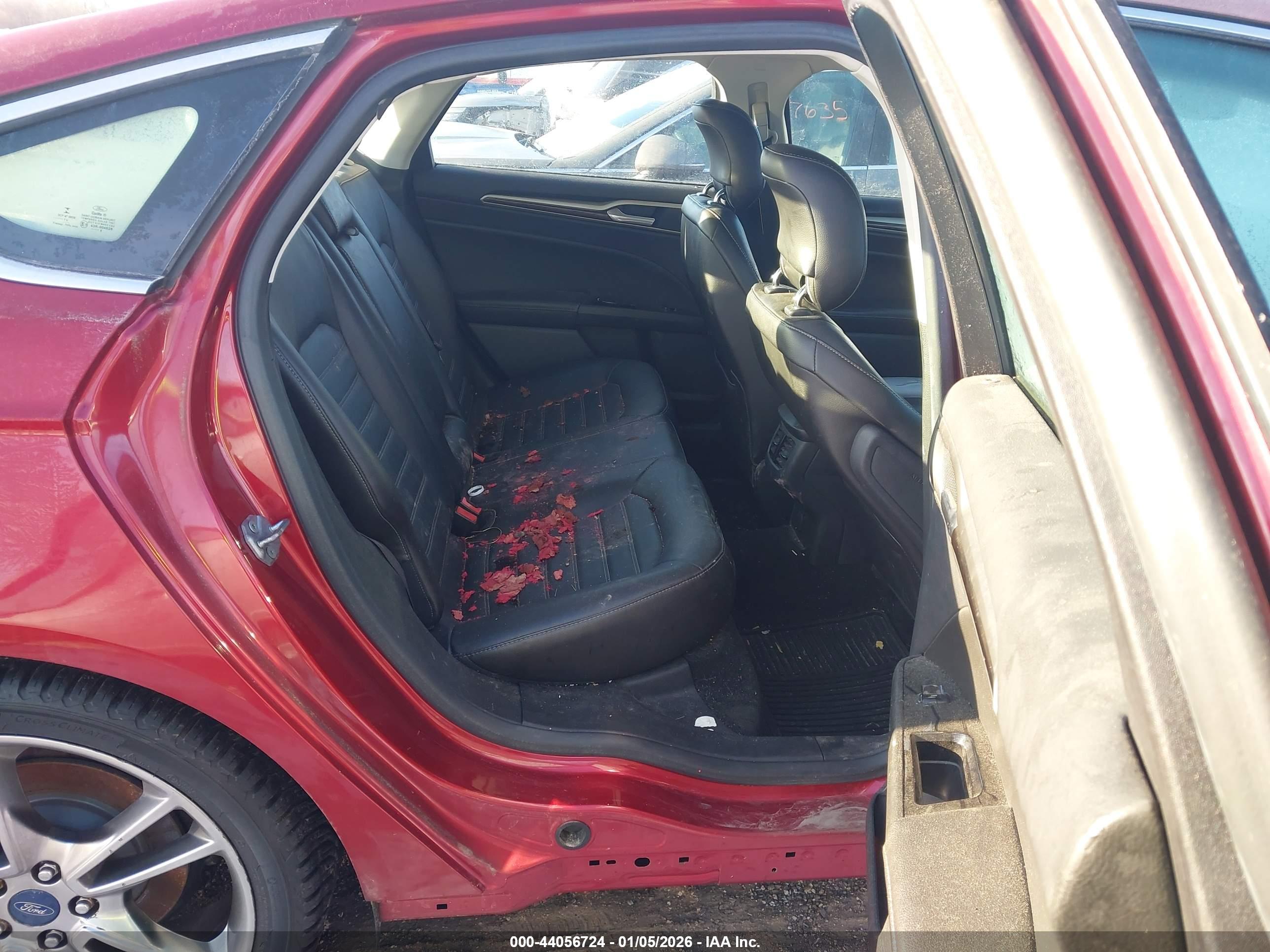FORD FUSION image 8