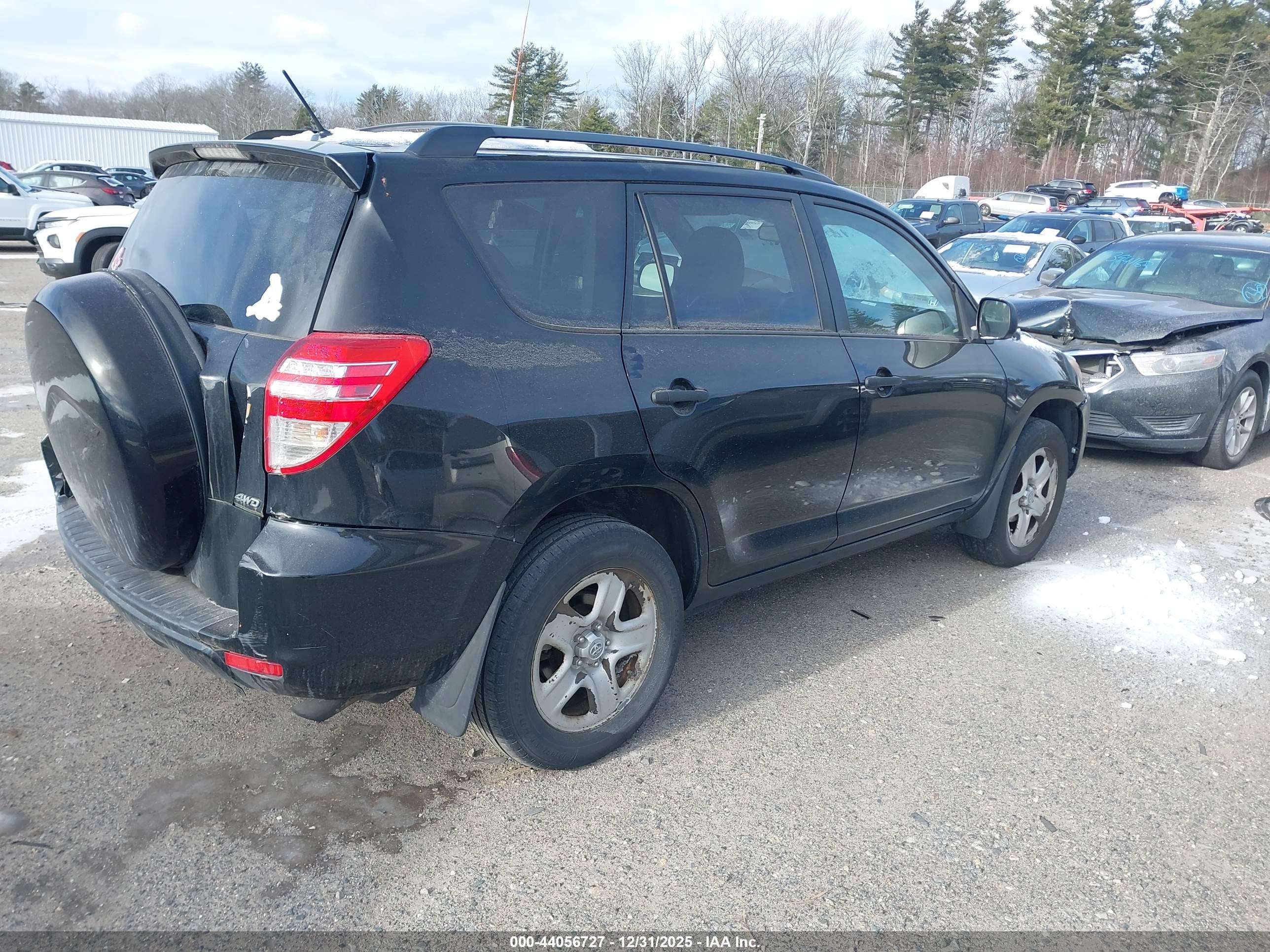TOYOTA RAV4 image 4