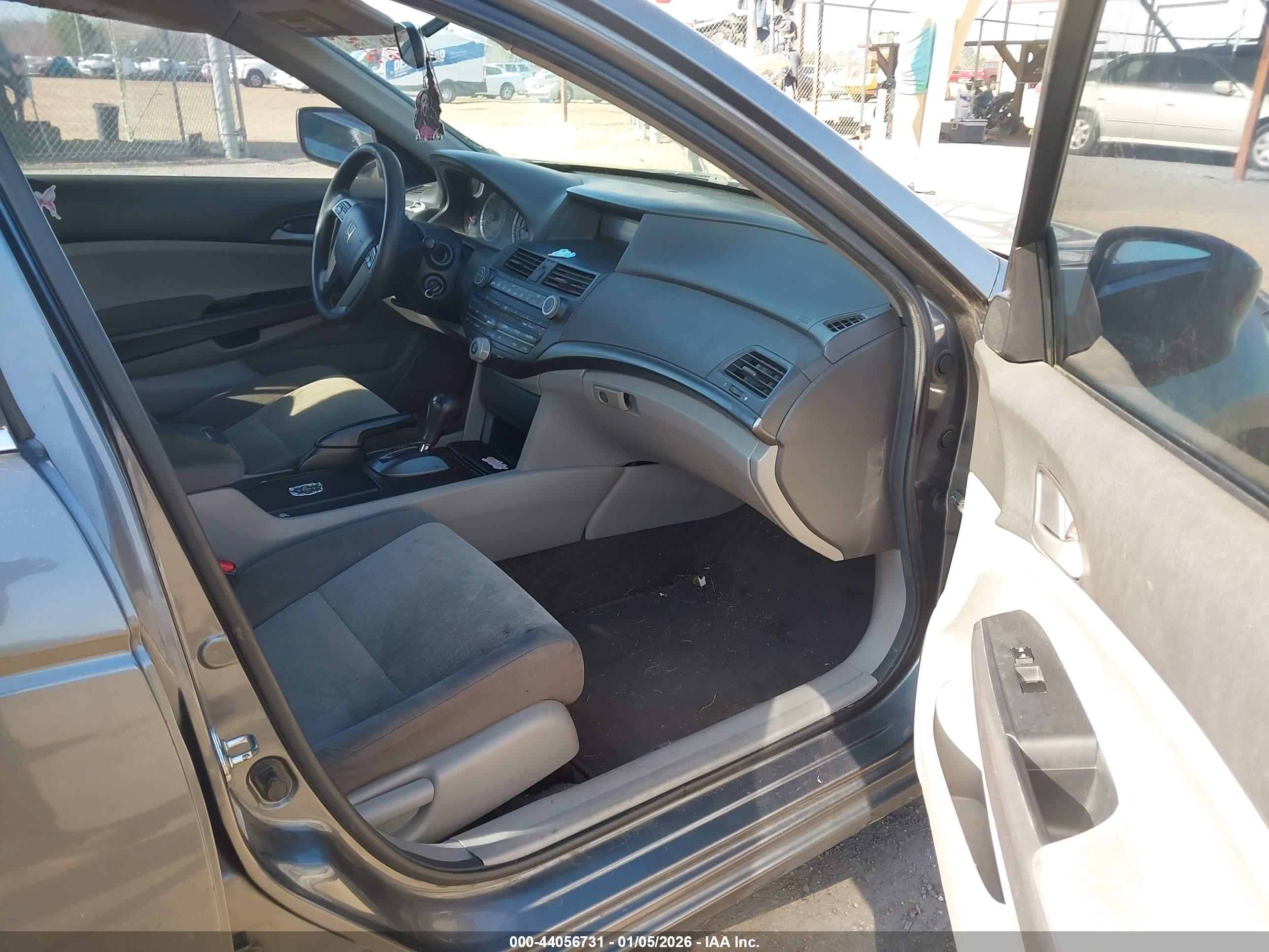 HONDA ACCORD image 5