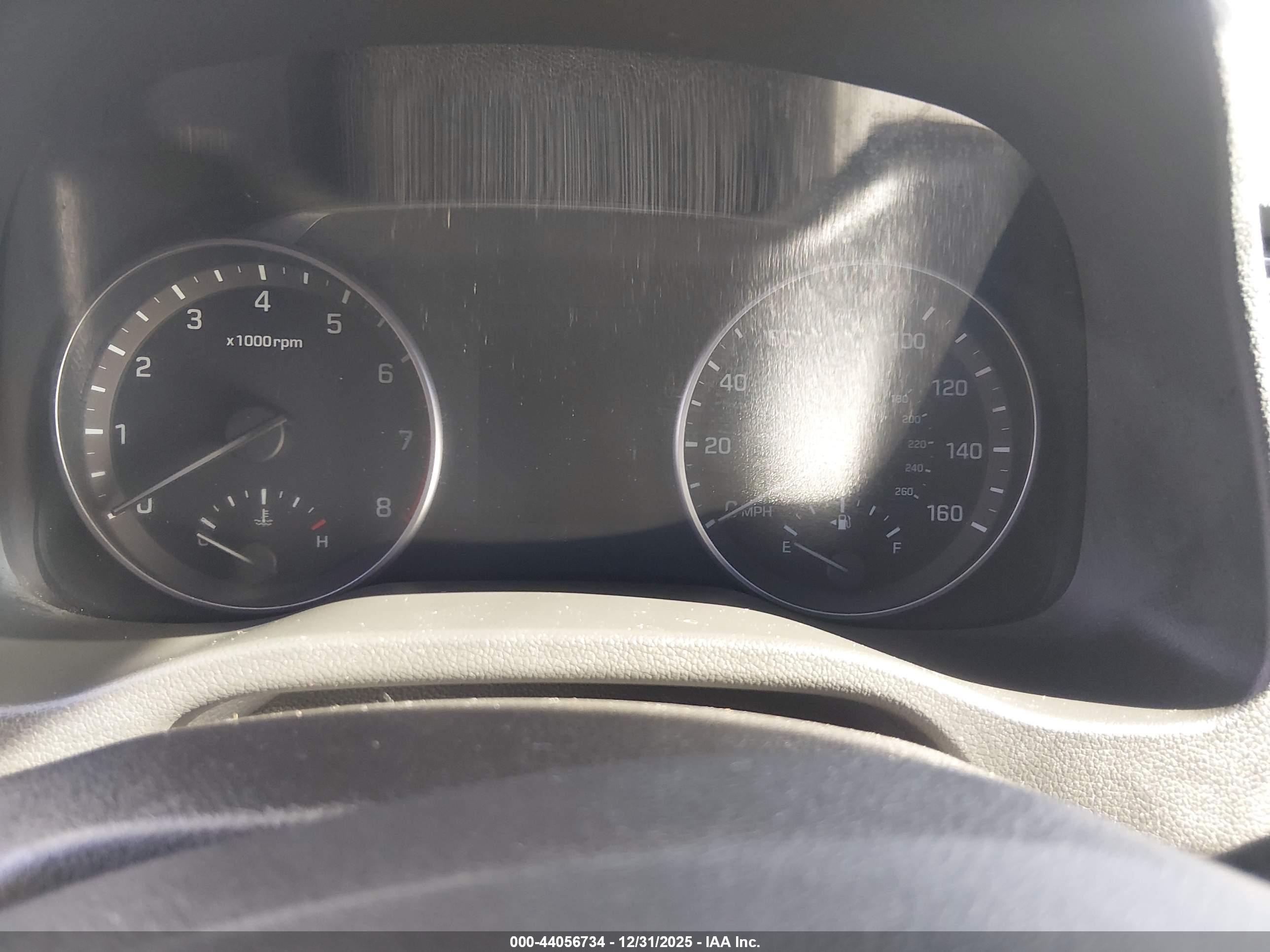 HYUNDAI ELANTRA image 7