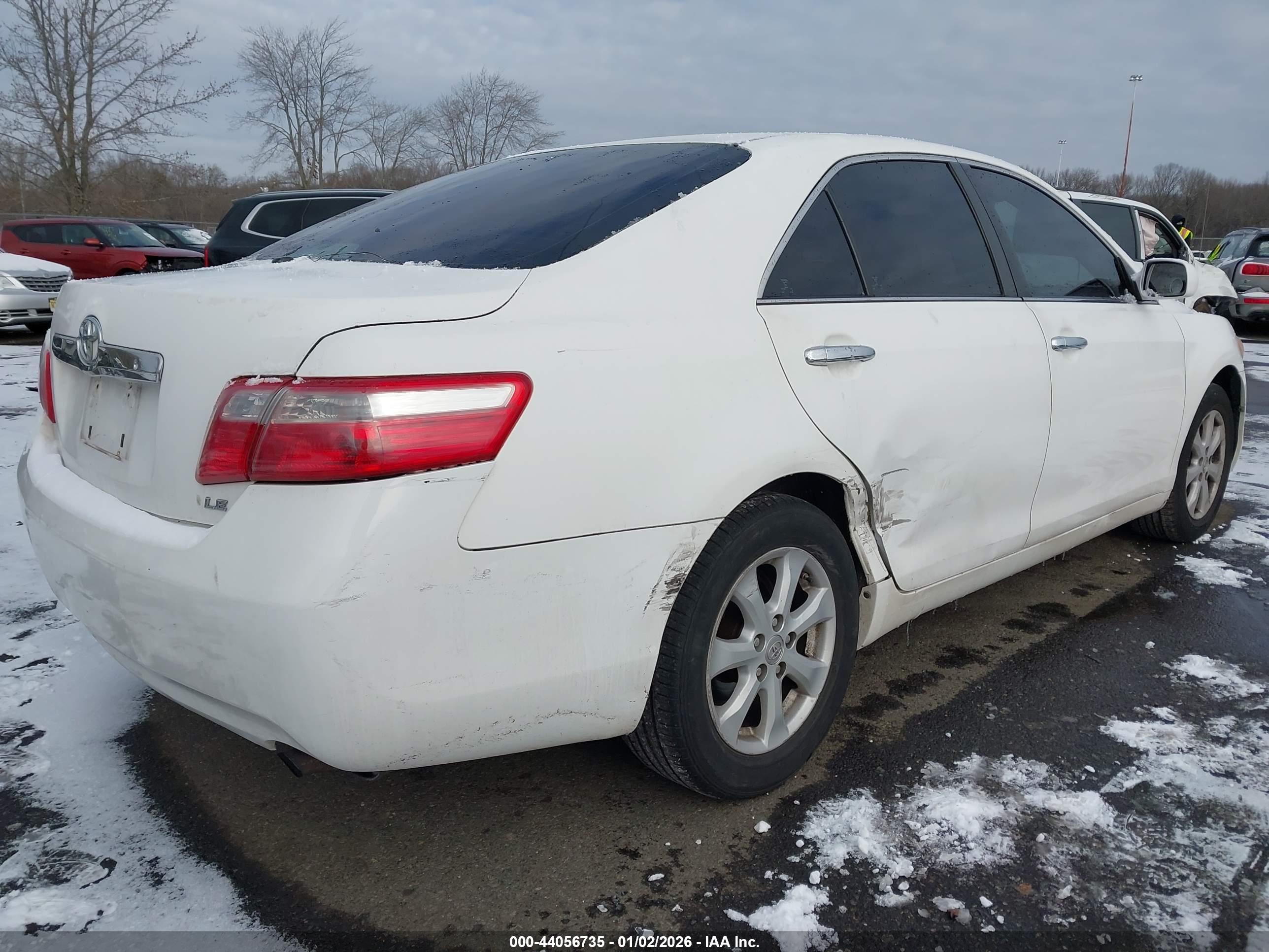 TOYOTA CAMRY image 4