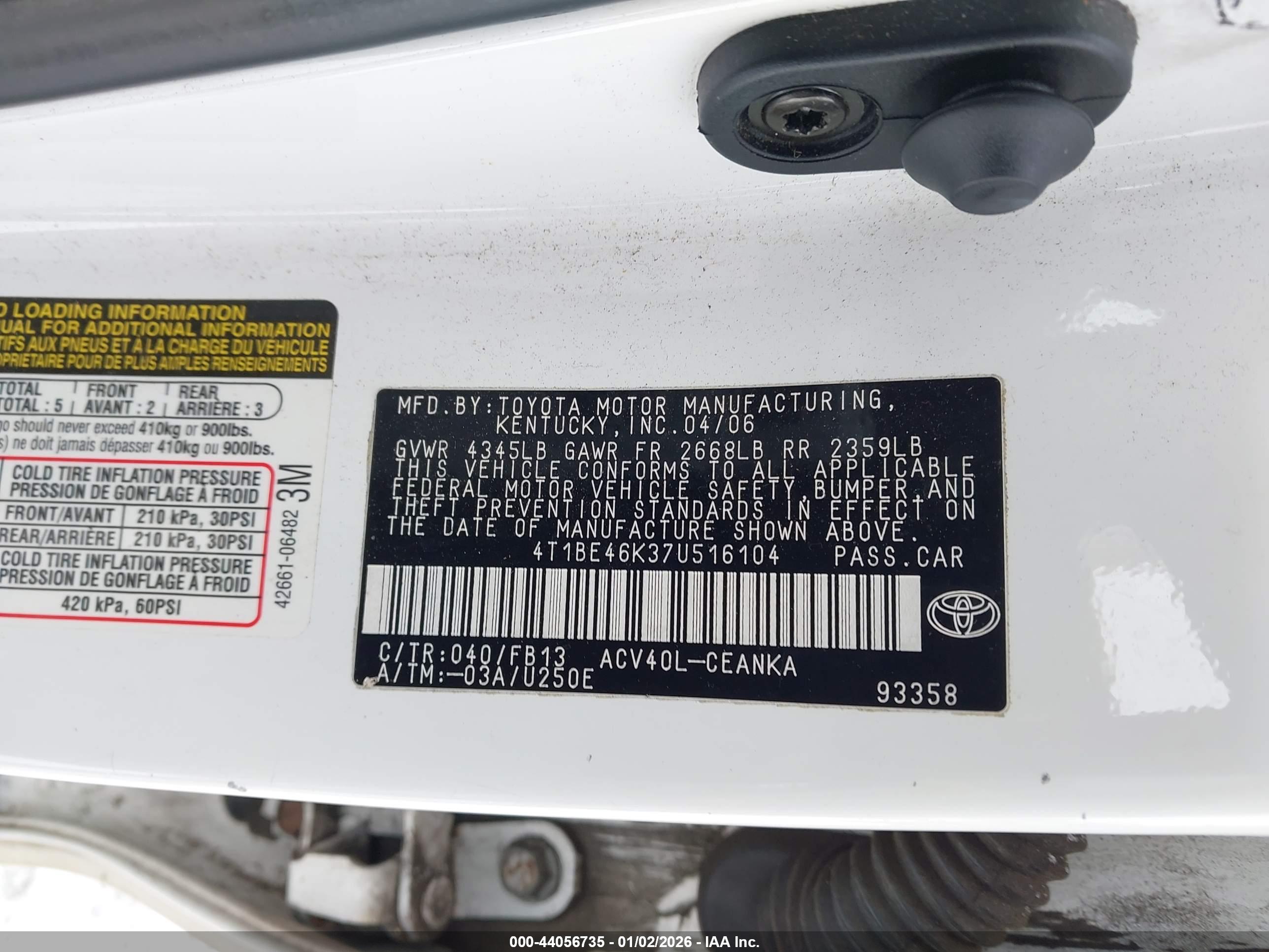 TOYOTA CAMRY image 9