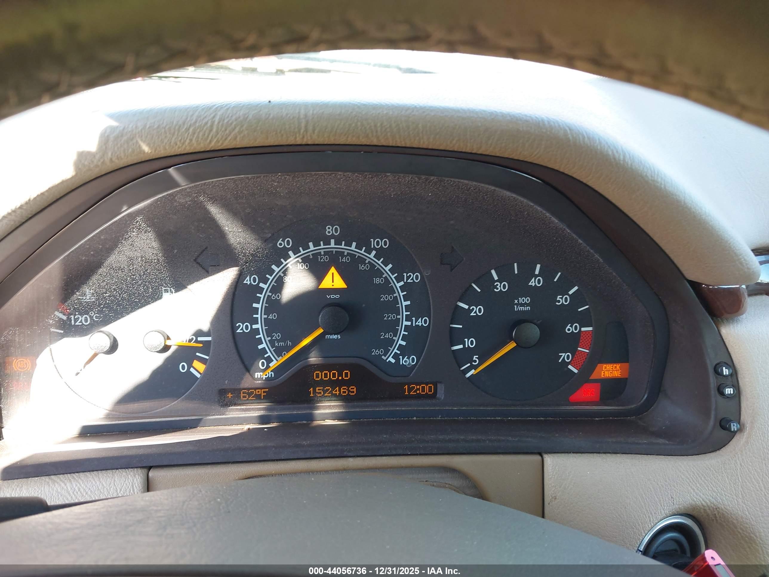 MERCEDES-BENZ E image 7
