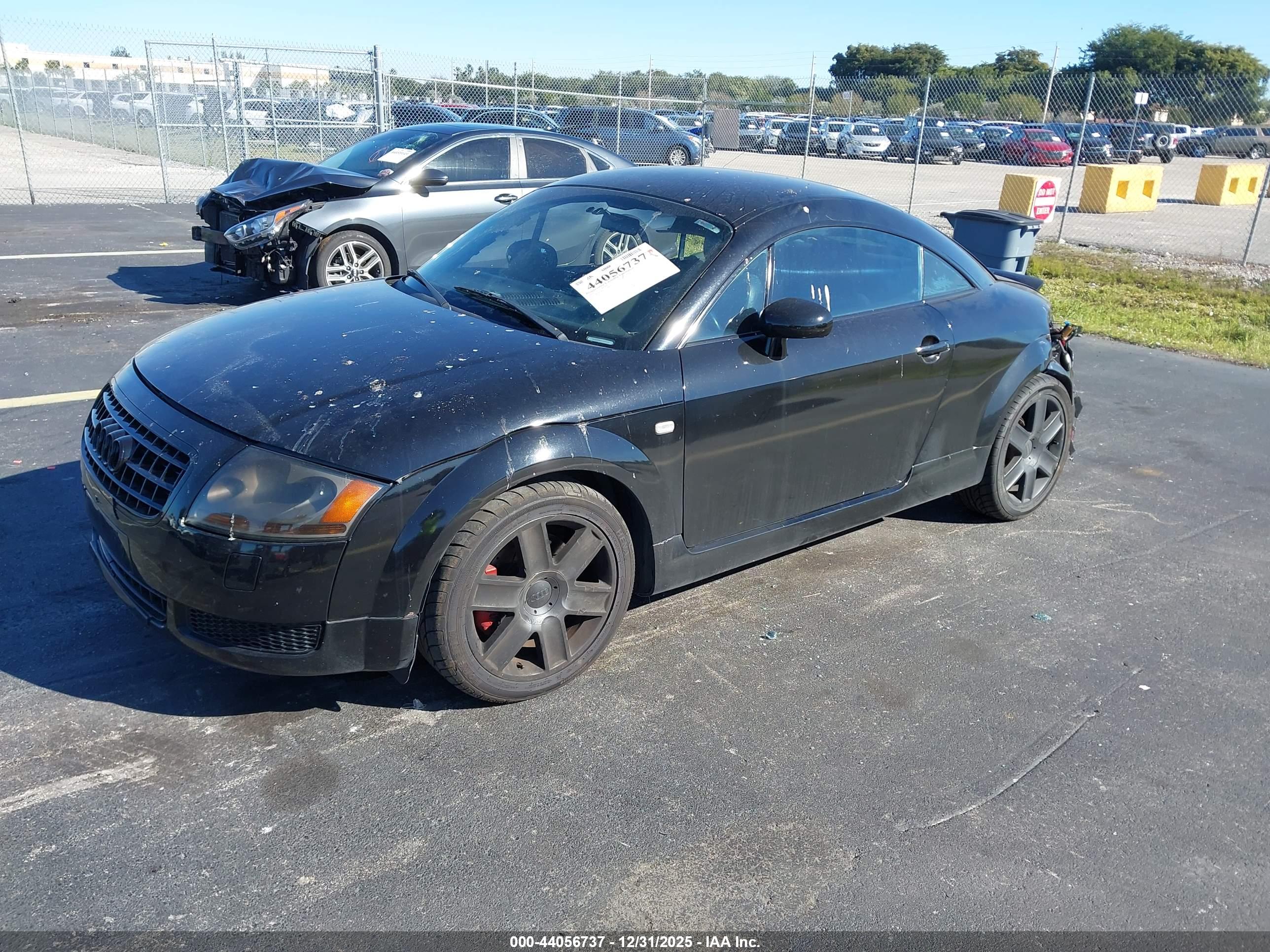 AUDI TT image 2