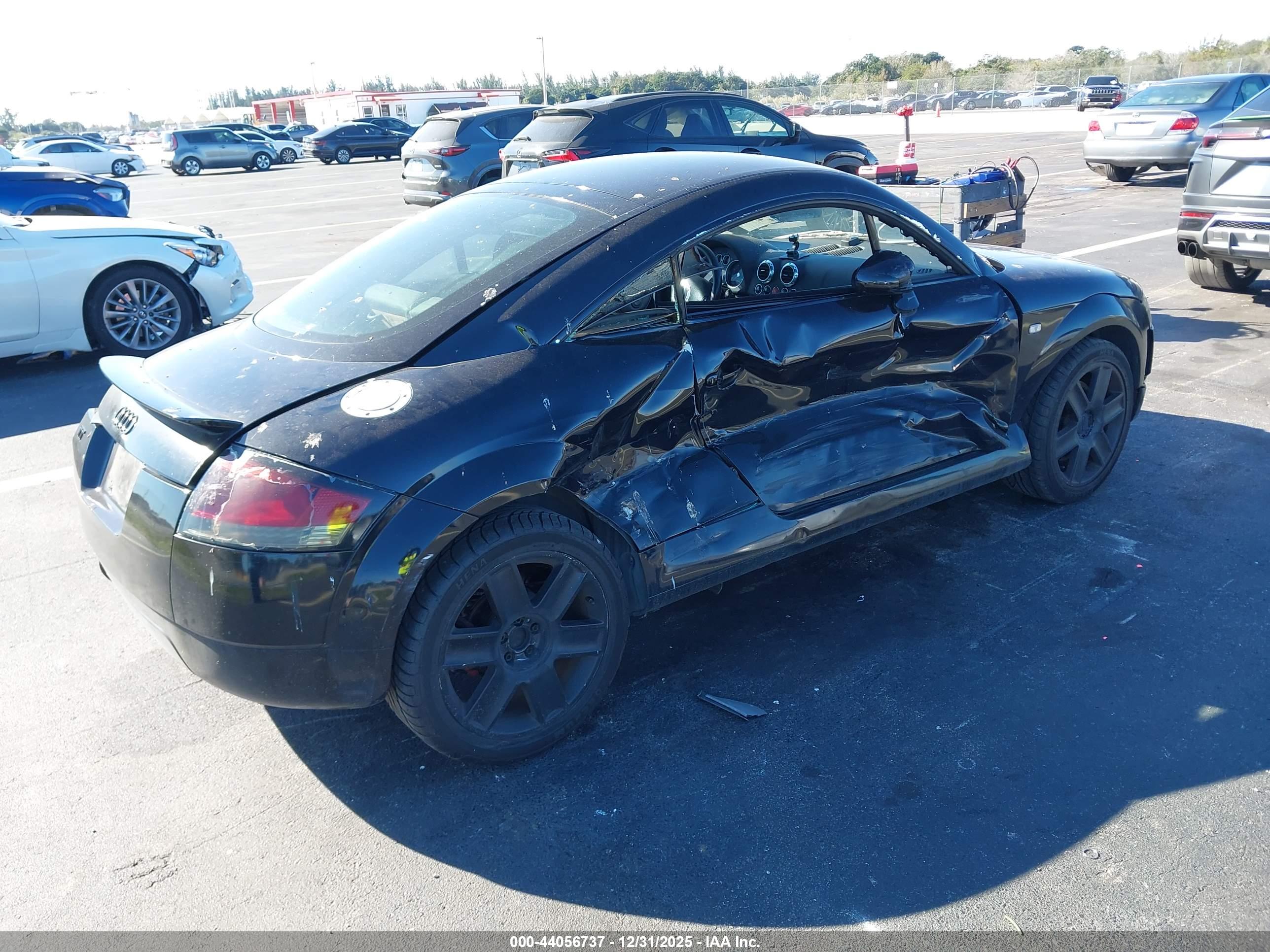 AUDI TT image 4
