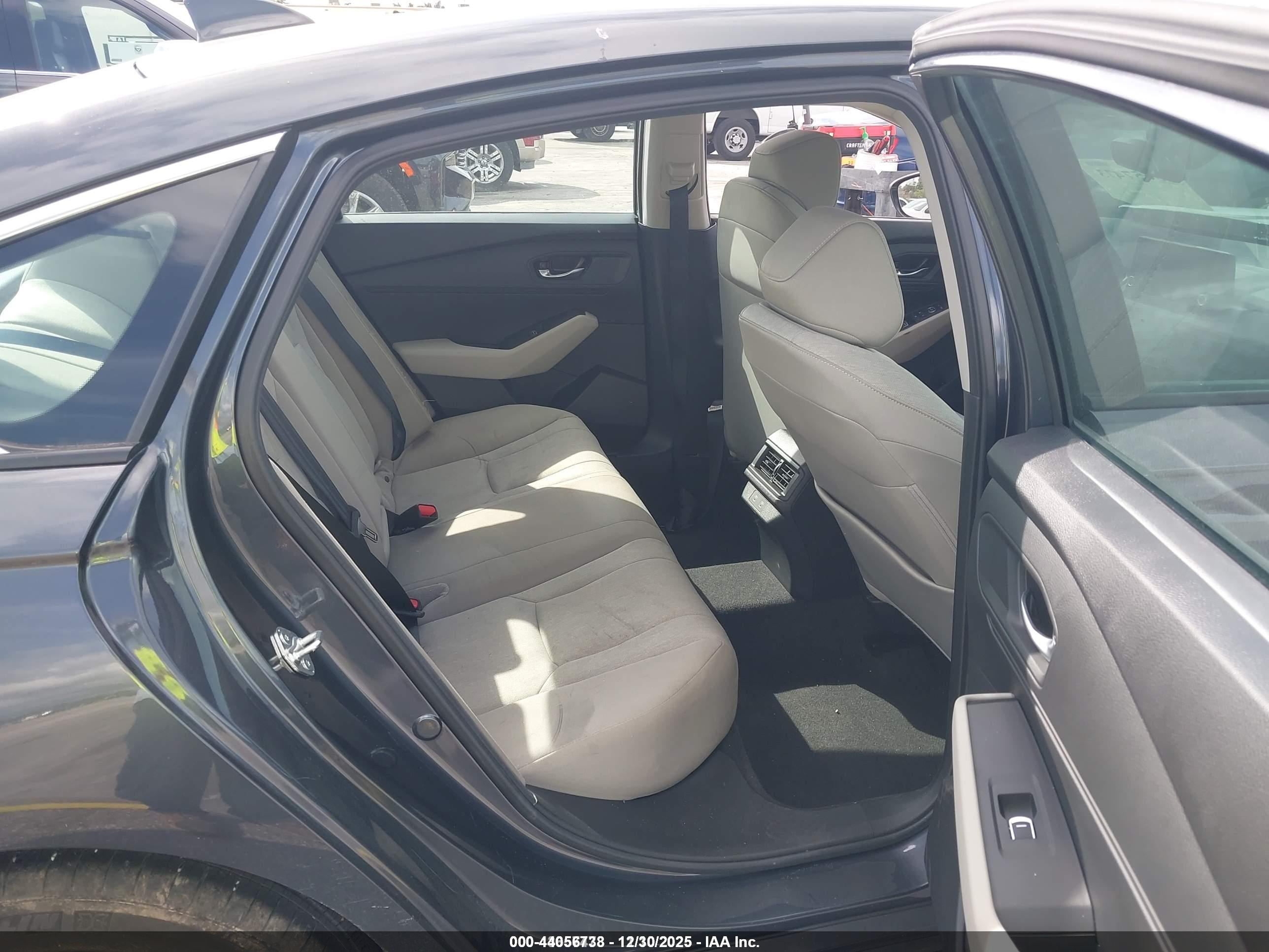 HONDA ACCORD image 8