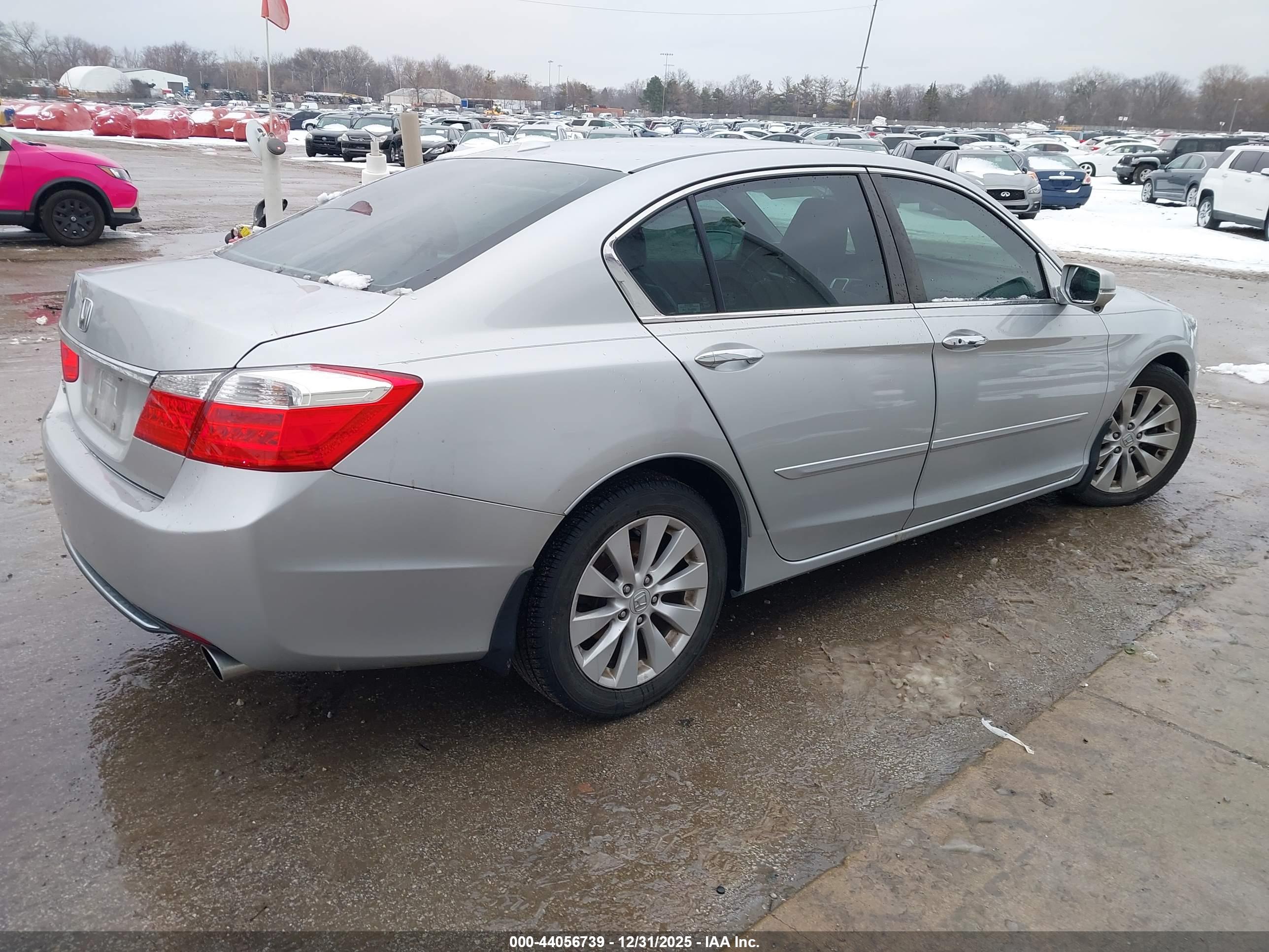 HONDA ACCORD image 4