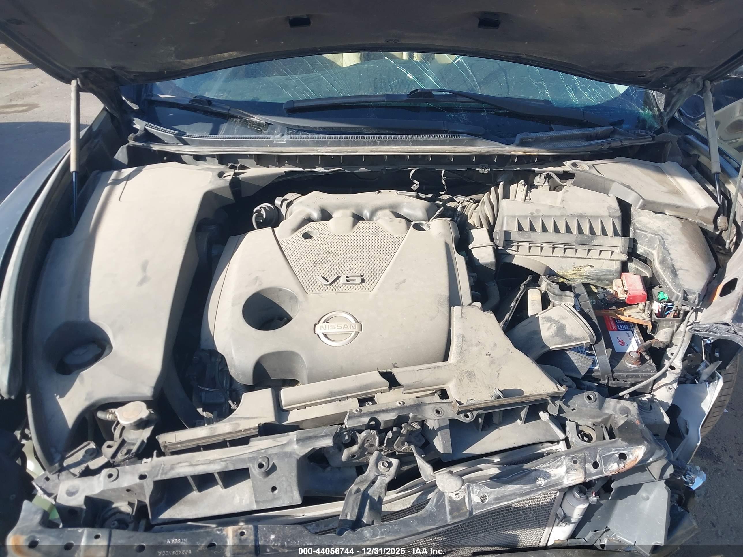 NISSAN MAXIMA image 10