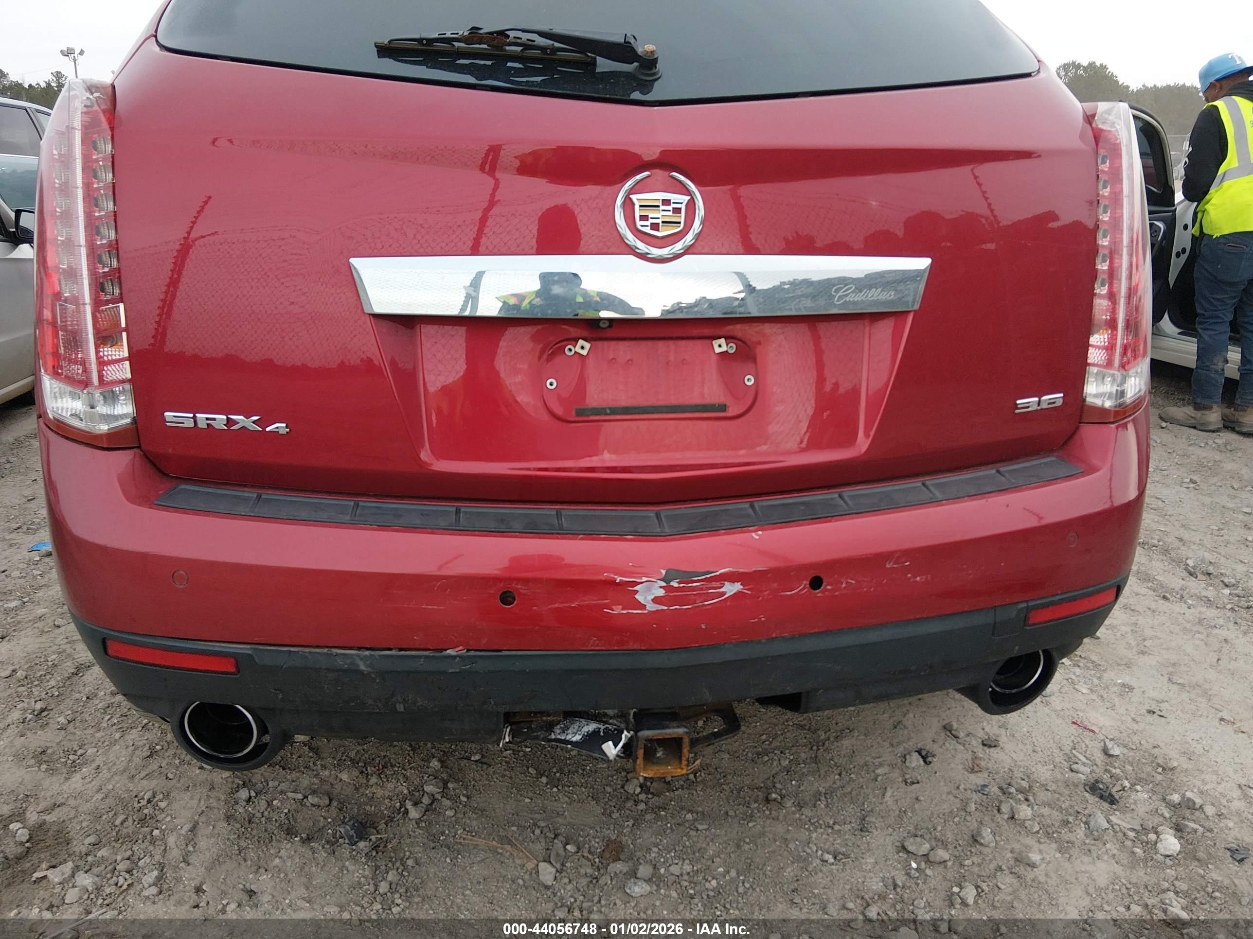 CADILLAC SRX image 6