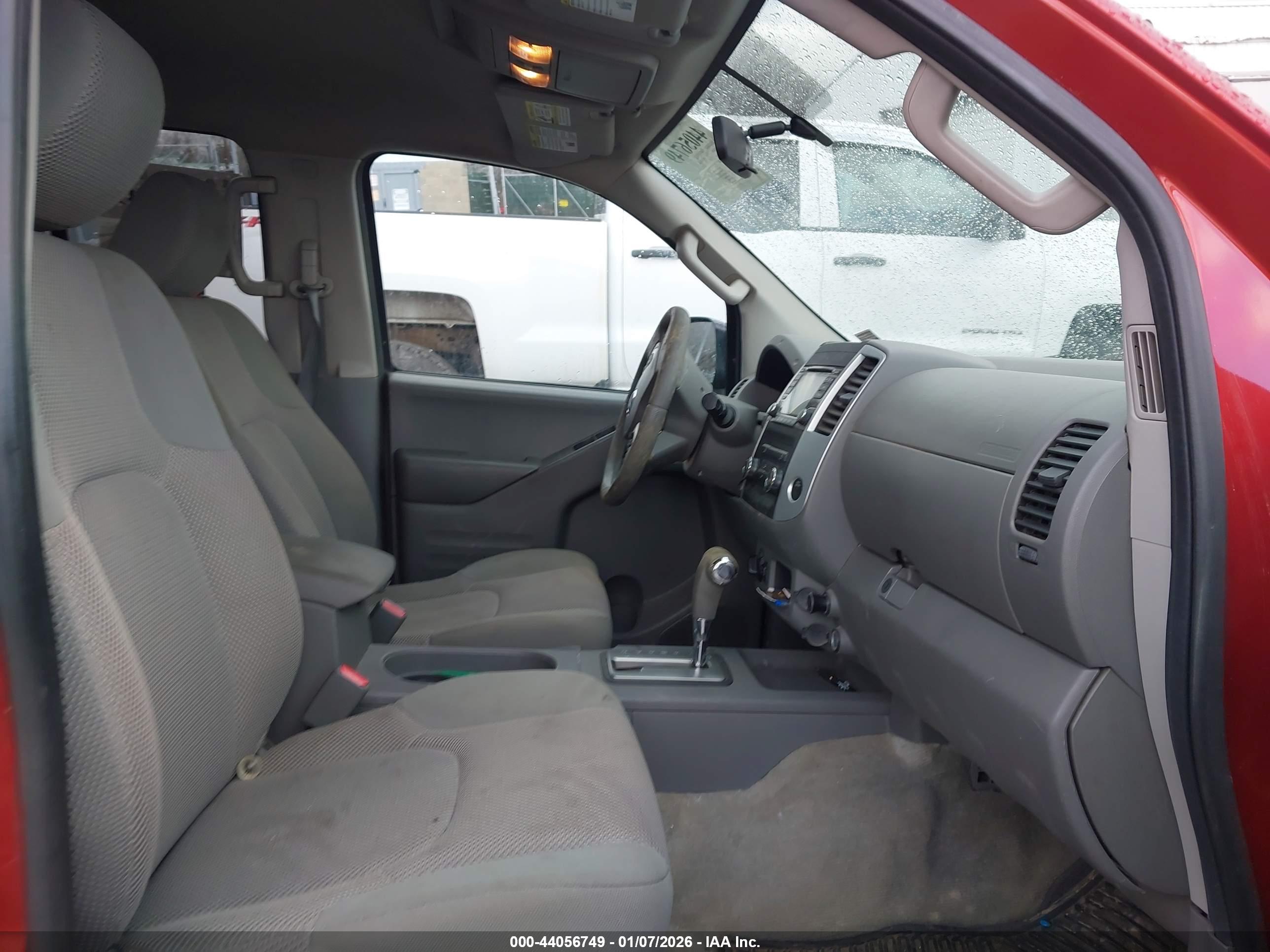NISSAN FRONTIER image 5