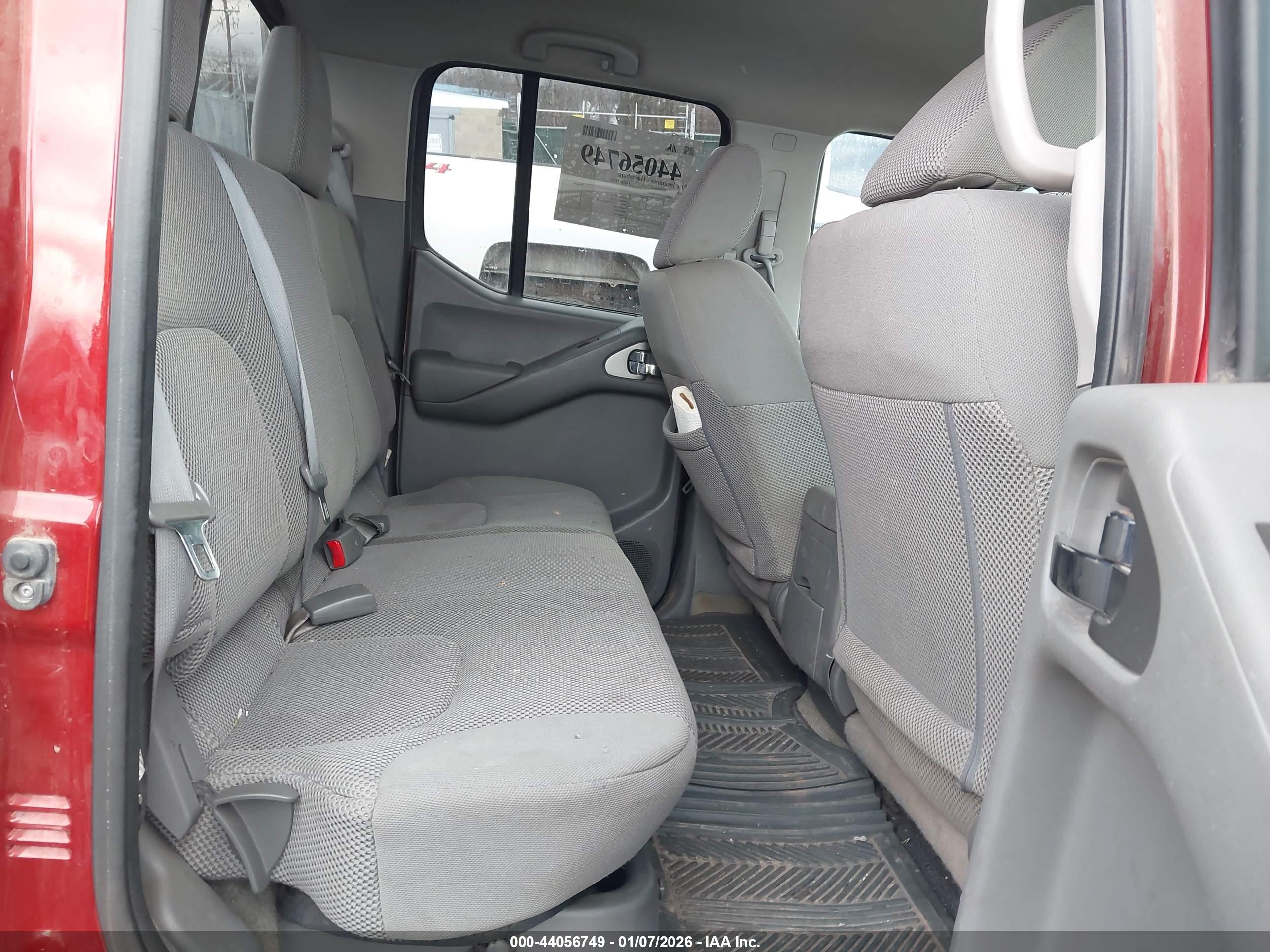 NISSAN FRONTIER image 8