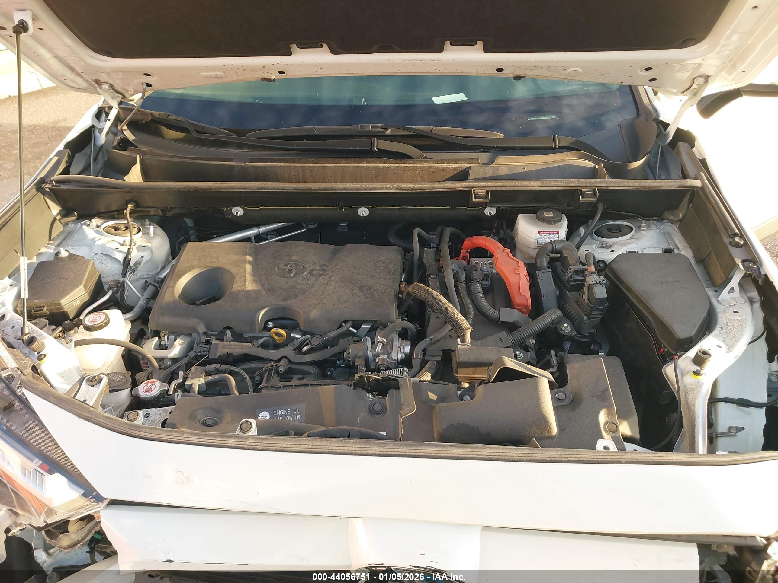 TOYOTA RAV4 image 10