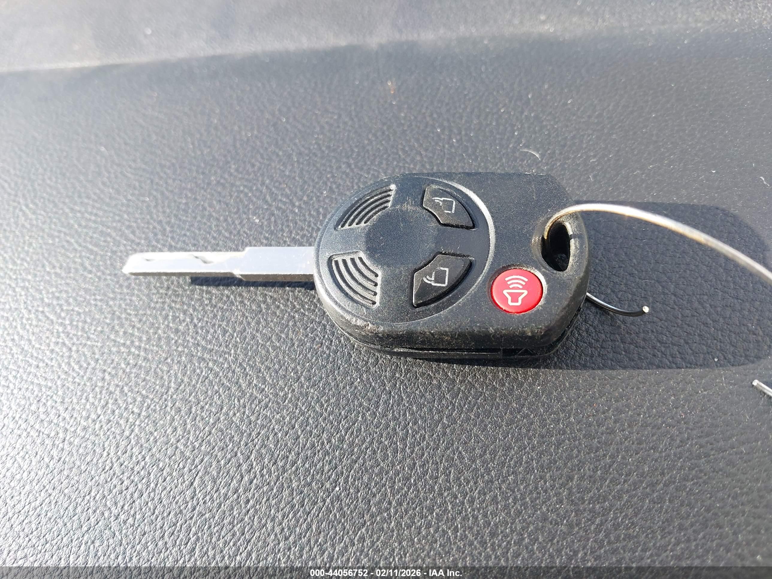 FORD ESCAPE image 11