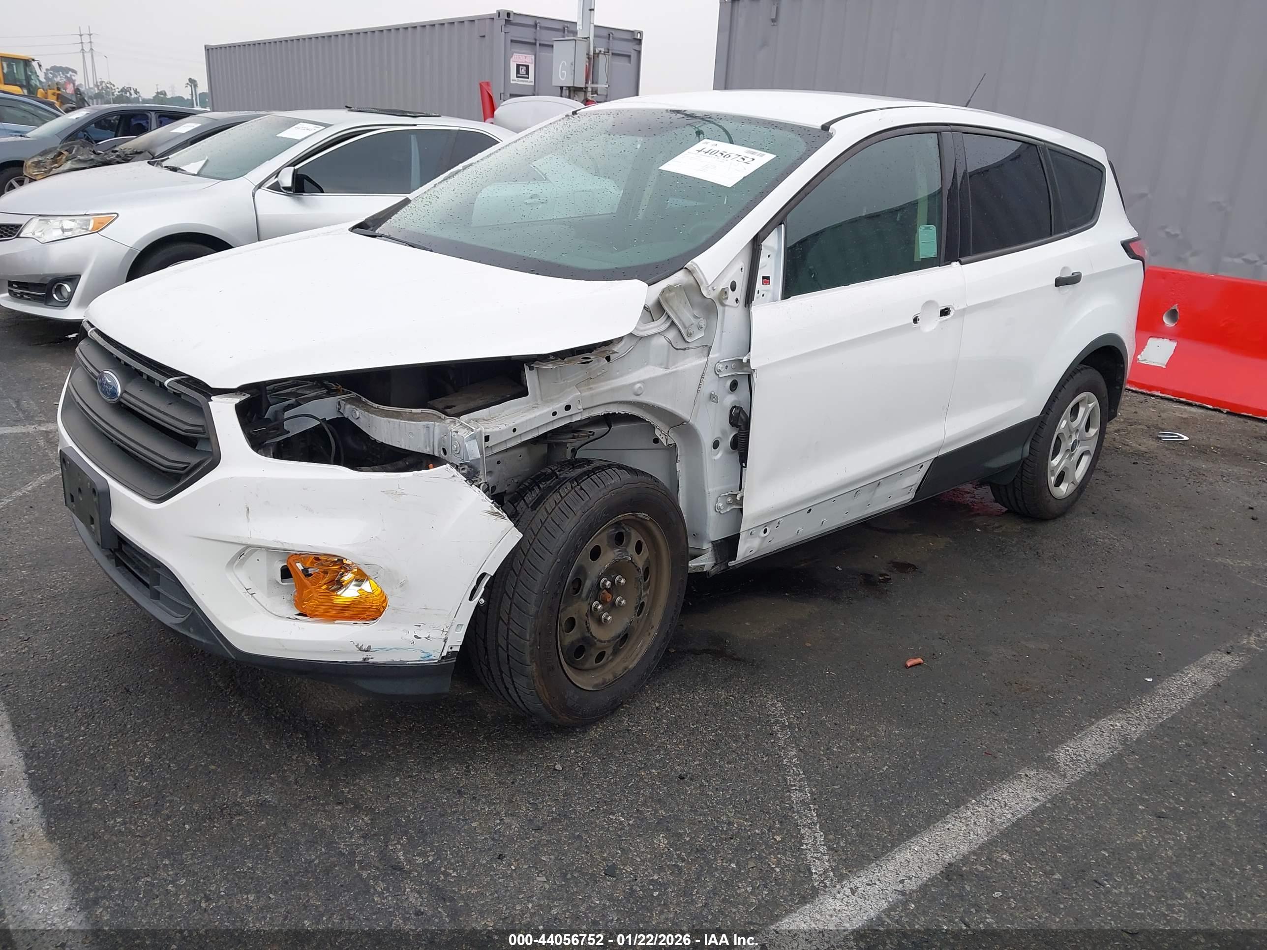 FORD ESCAPE image 2