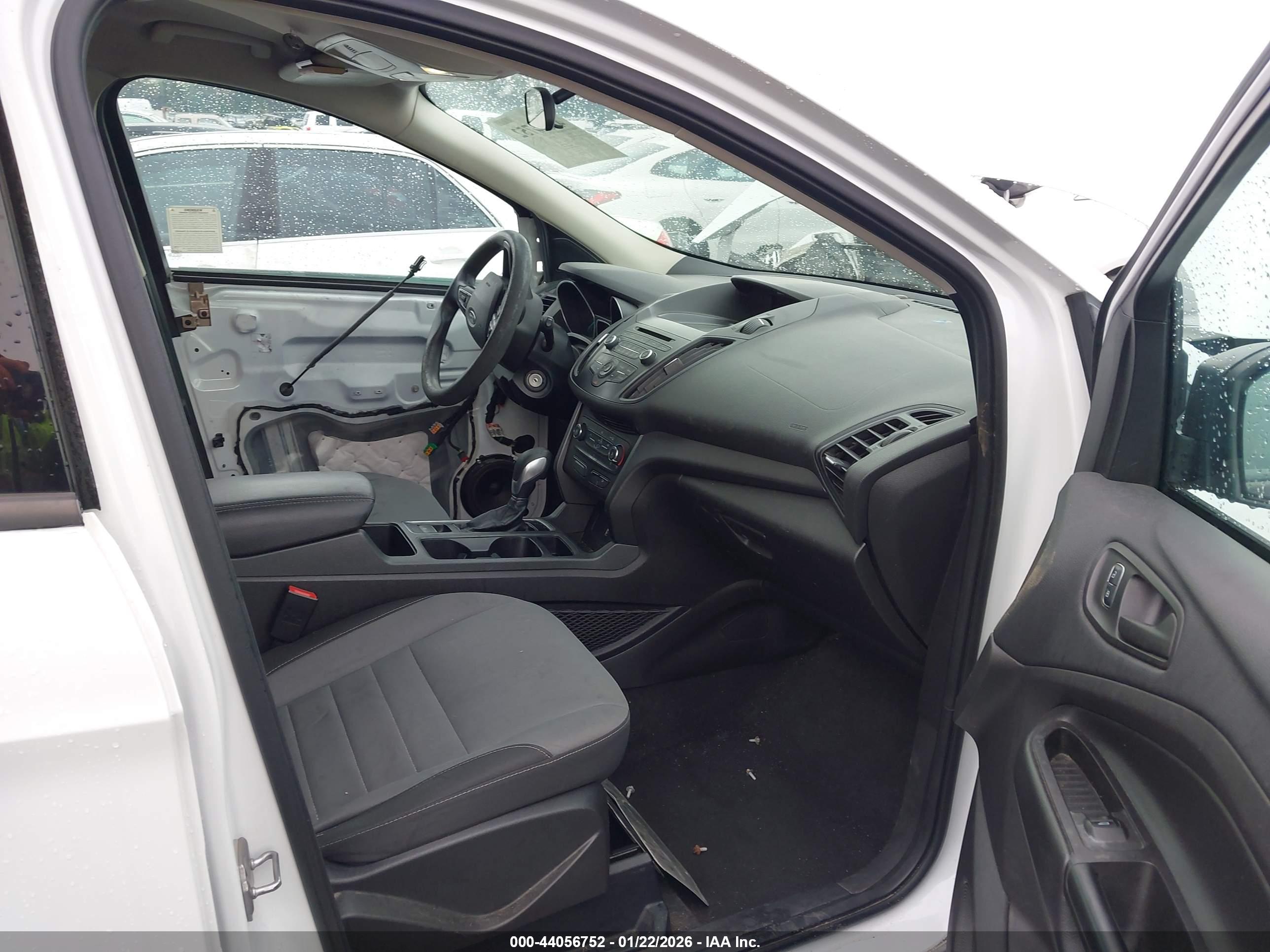 FORD ESCAPE image 5