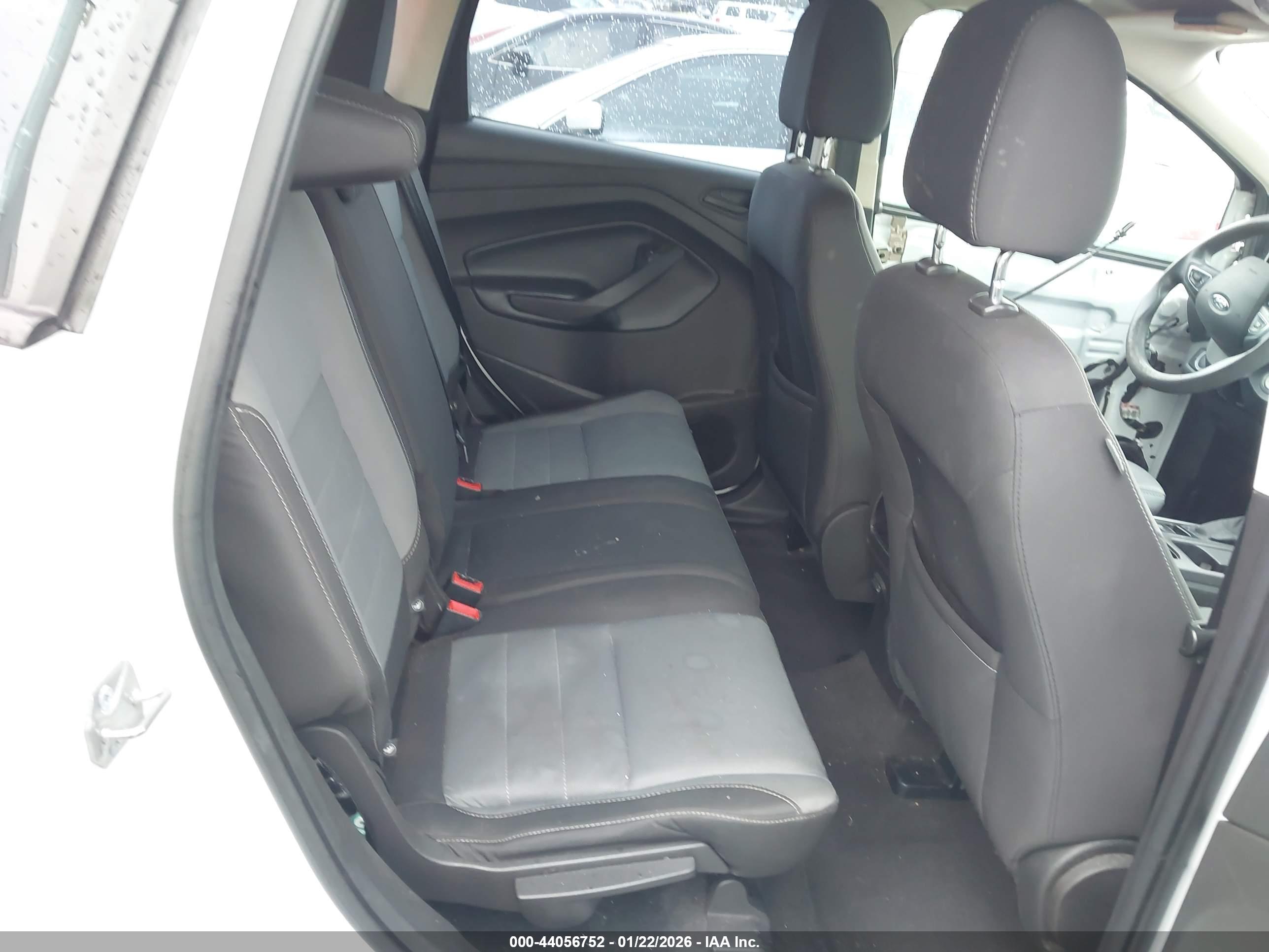 FORD ESCAPE image 8