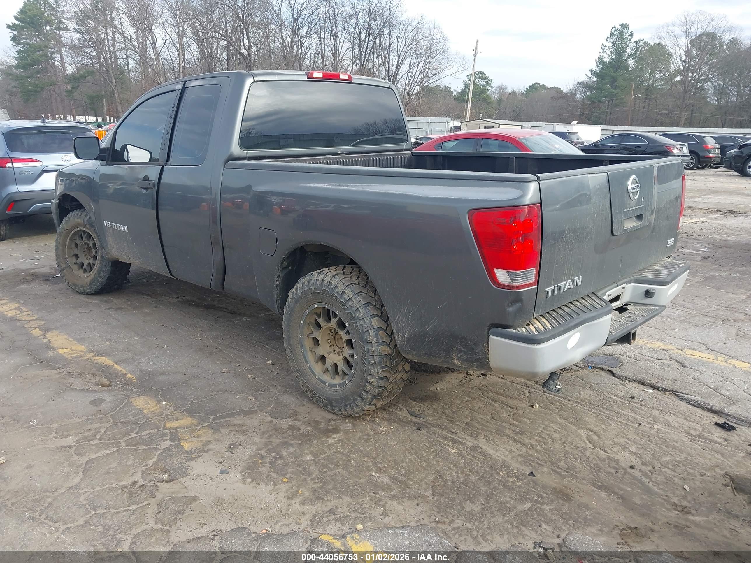 NISSAN TITAN image 3