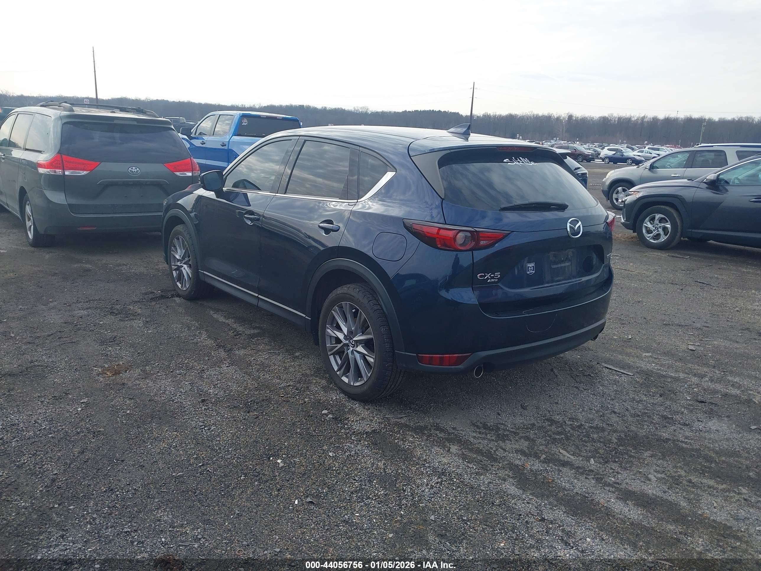 MAZDA CX-5 image 3