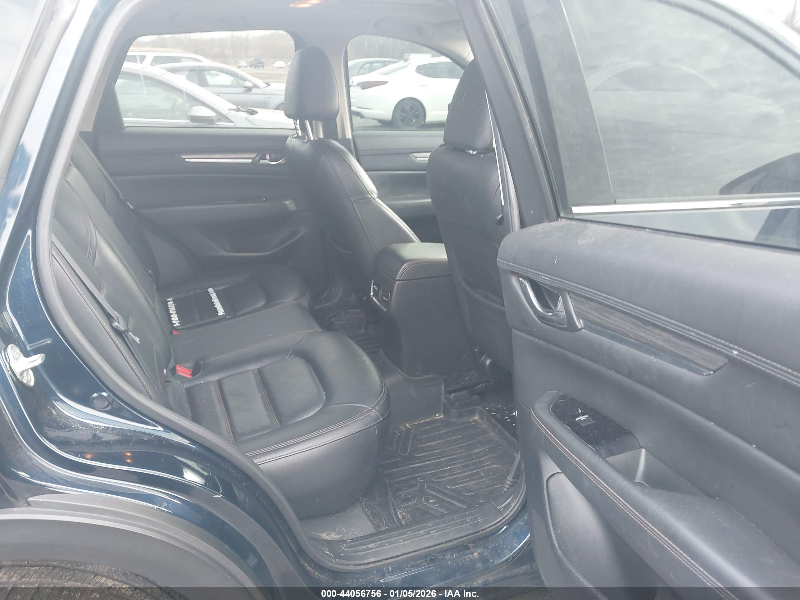 MAZDA CX-5 image 8