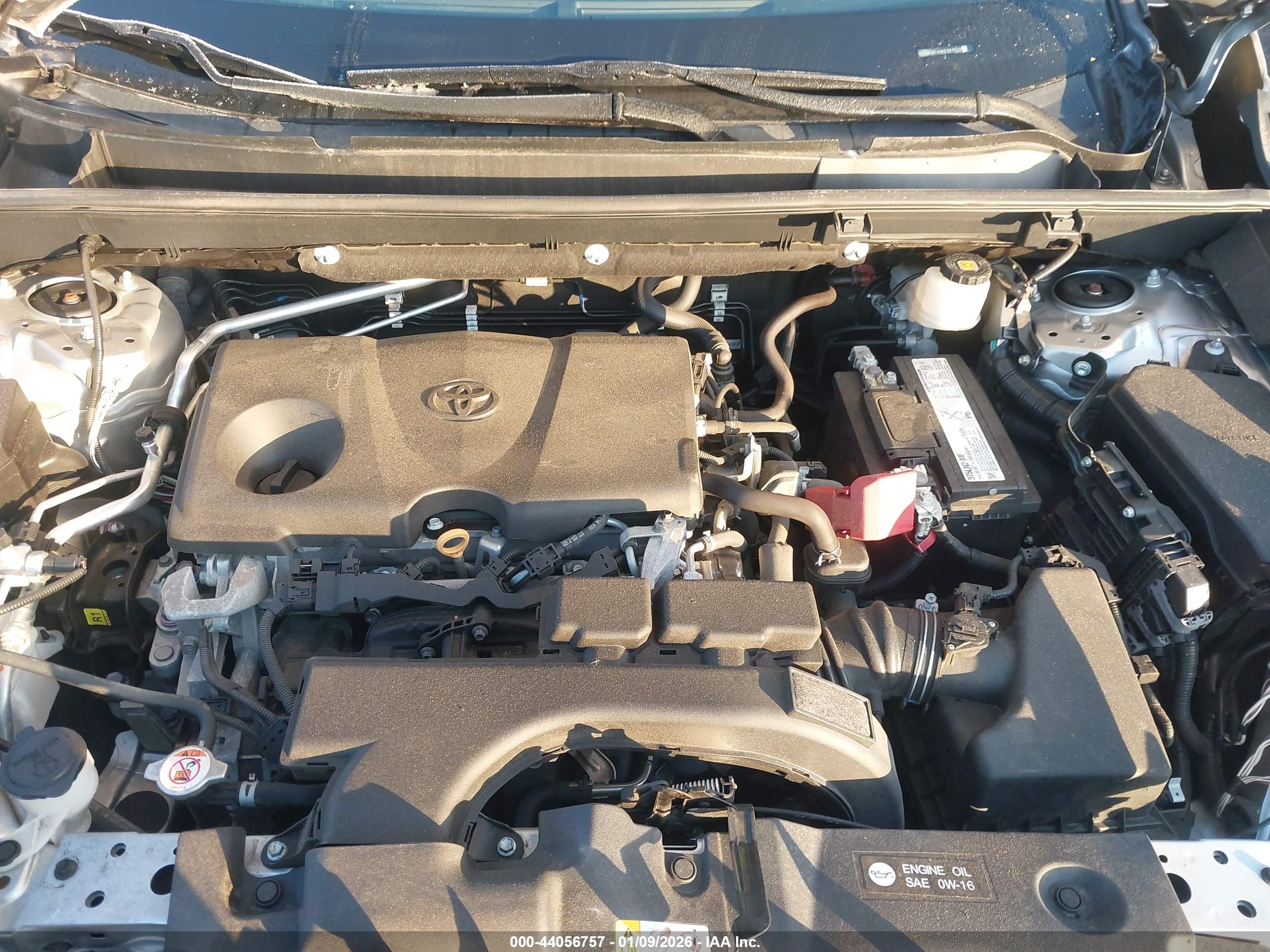 TOYOTA RAV4 image 10