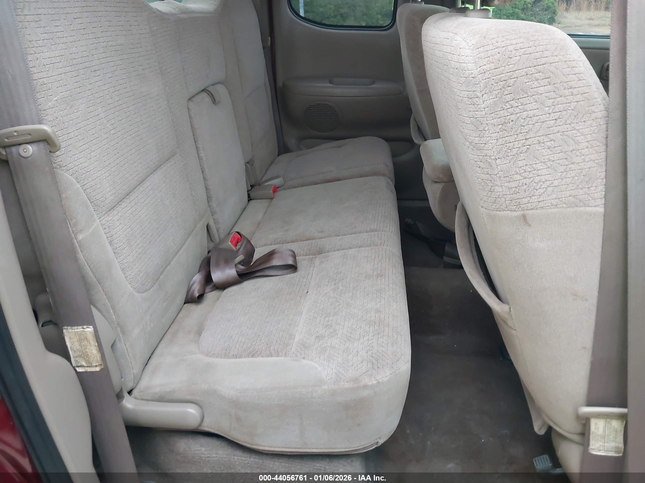 TOYOTA TUNDRA image 8