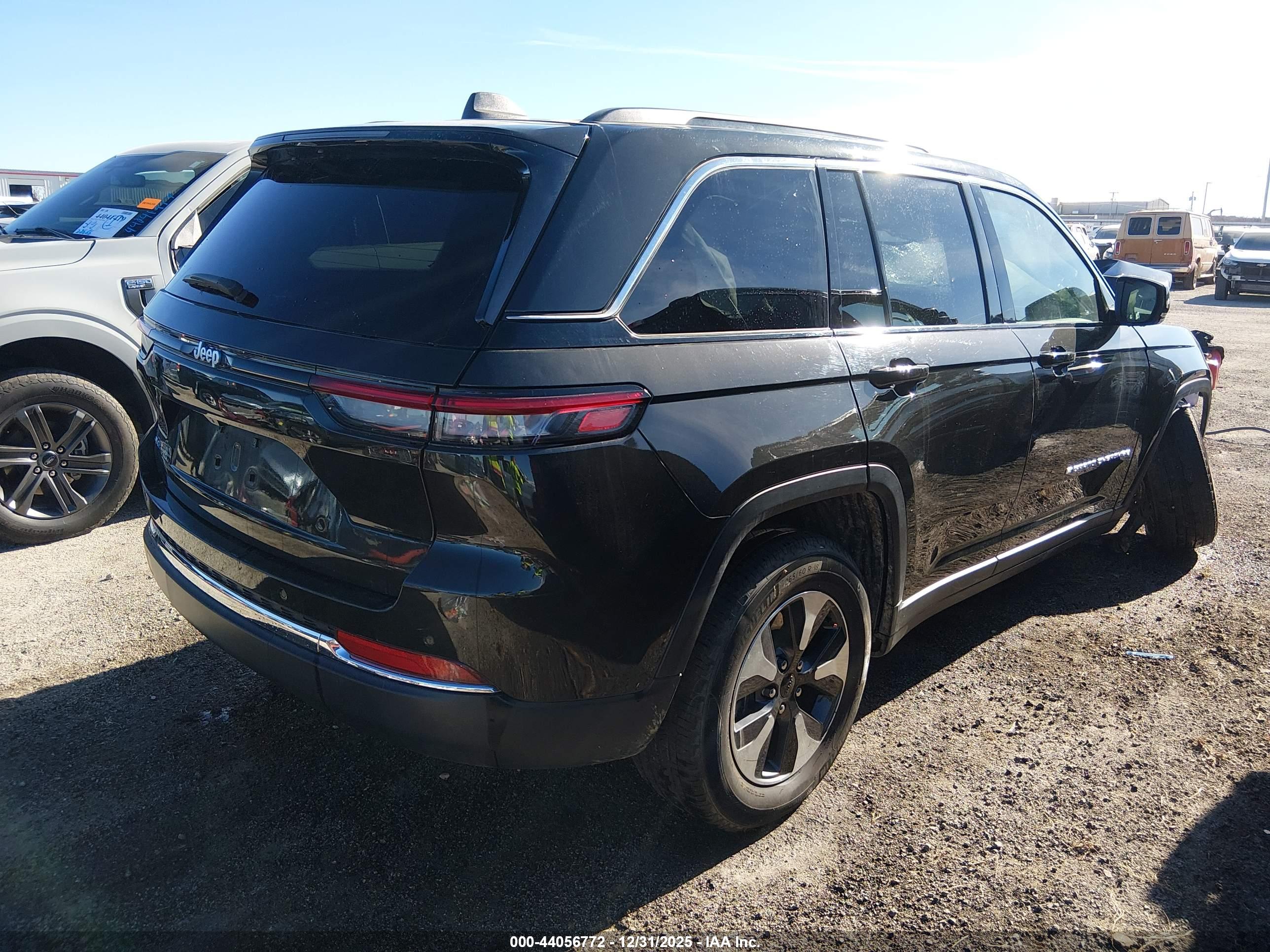 JEEP GRAND image 4