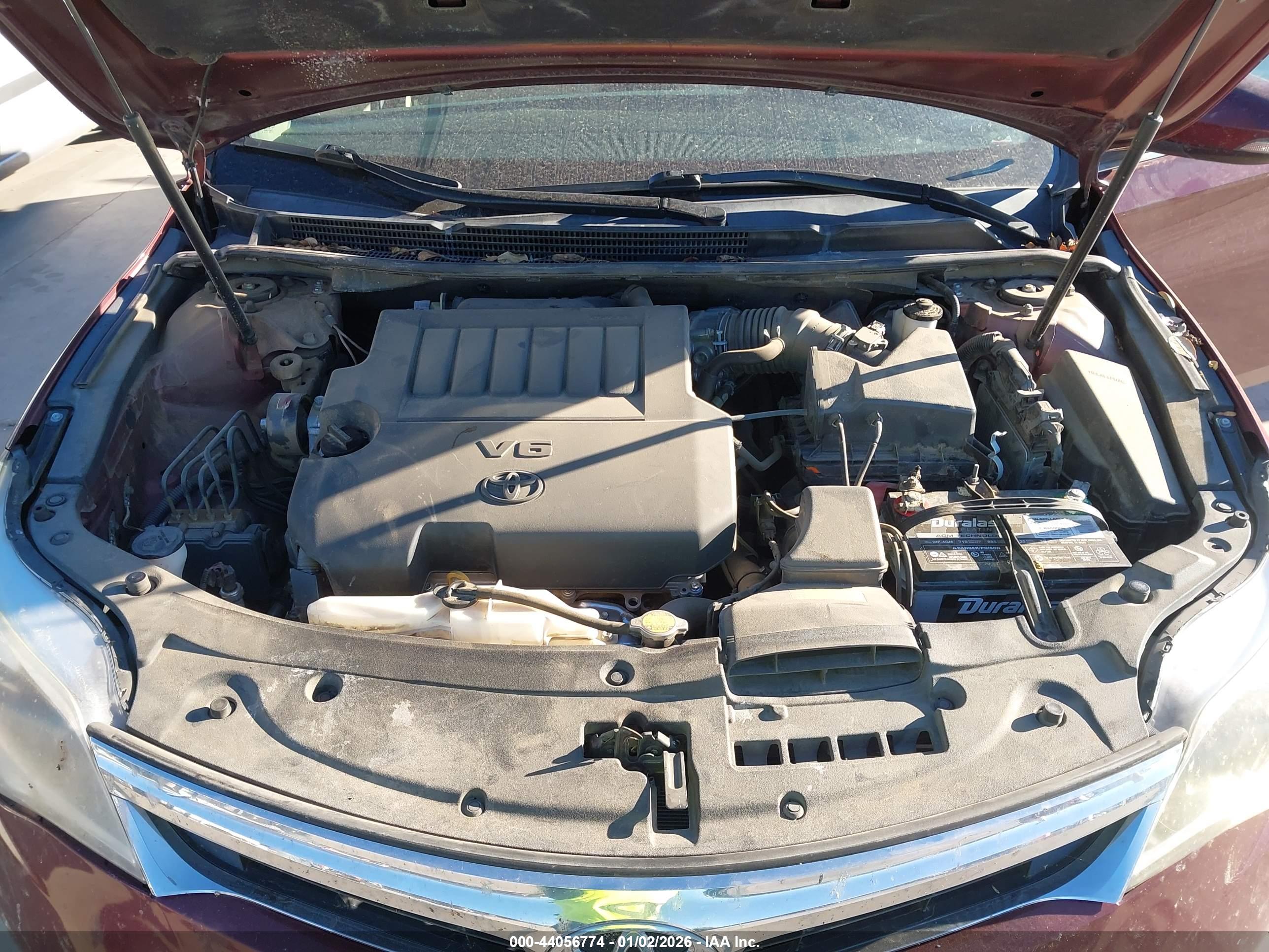 TOYOTA AVALON image 10