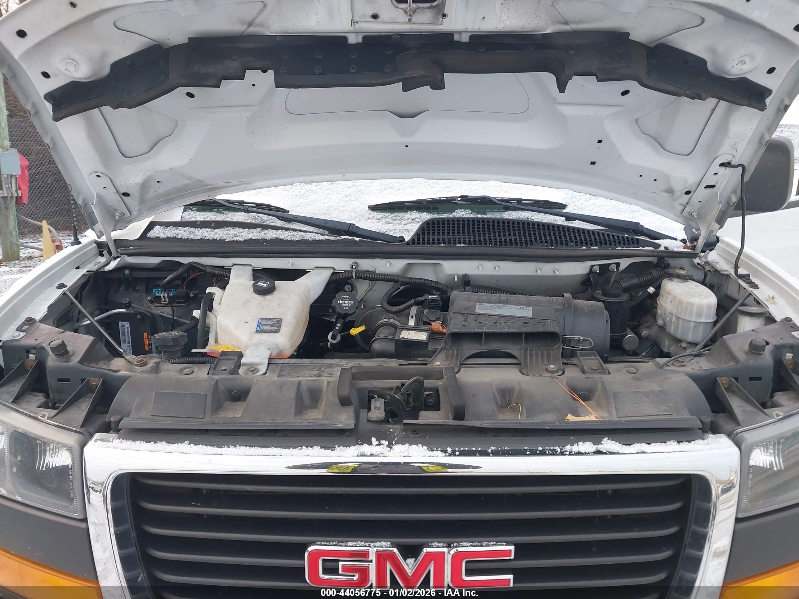 GMC SAVANA image 10
