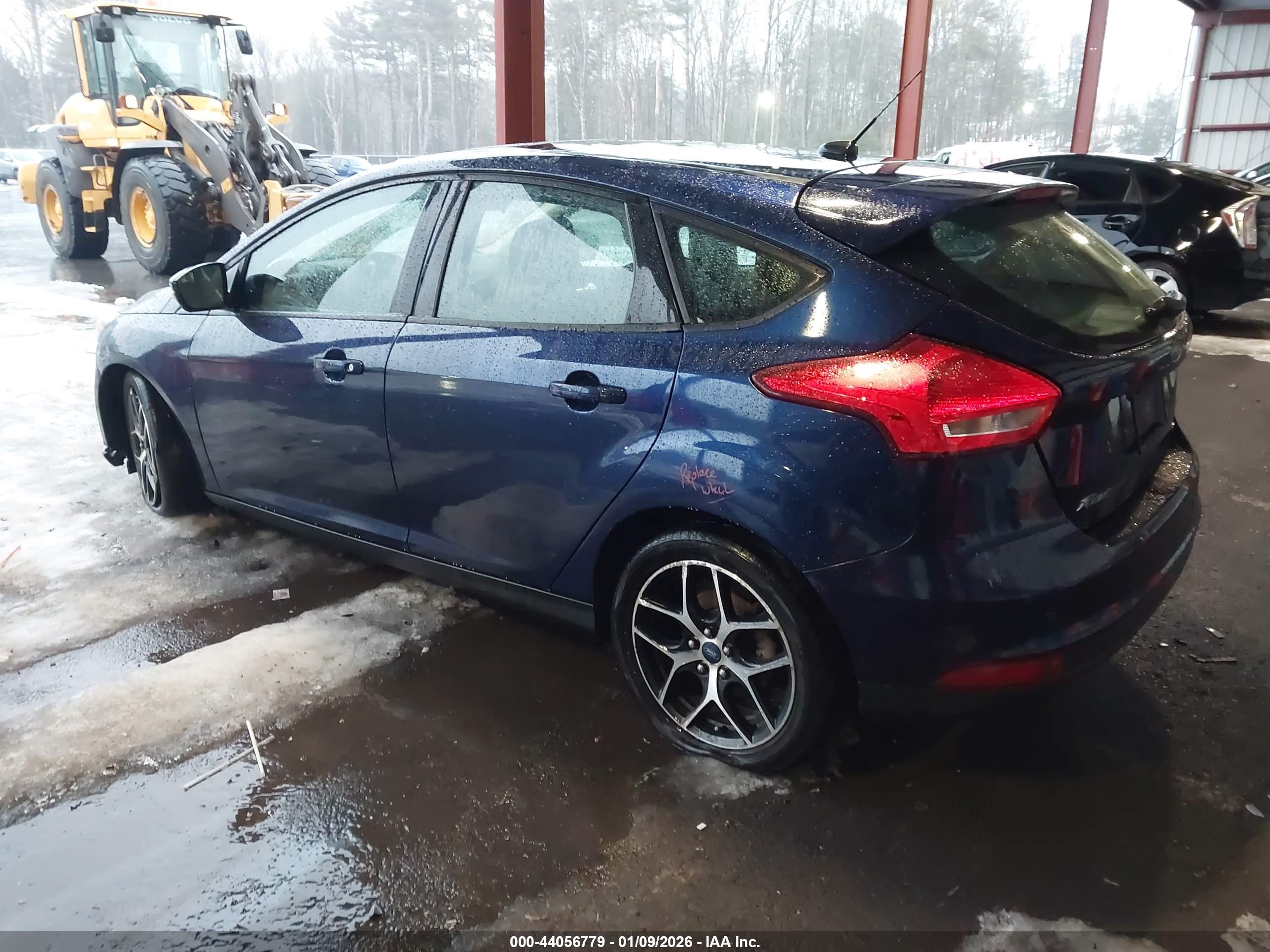 FORD FOCUS image 3