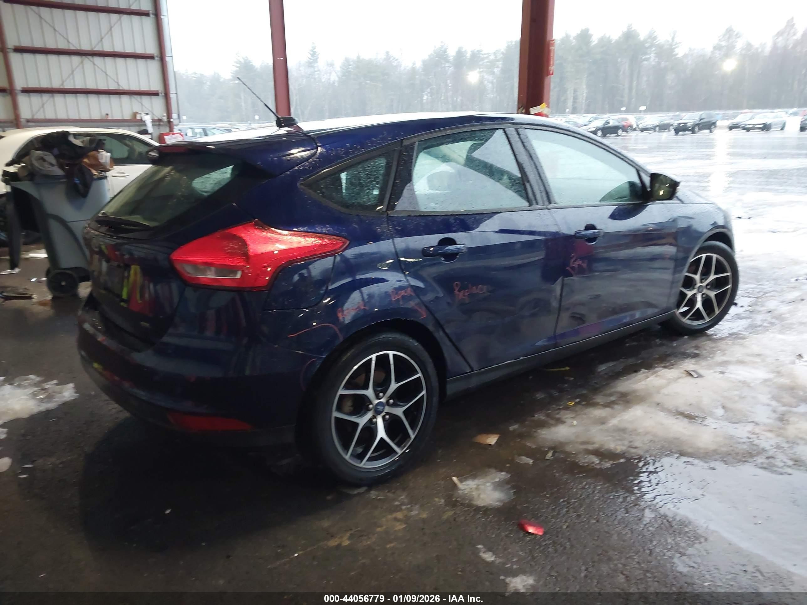 FORD FOCUS image 4