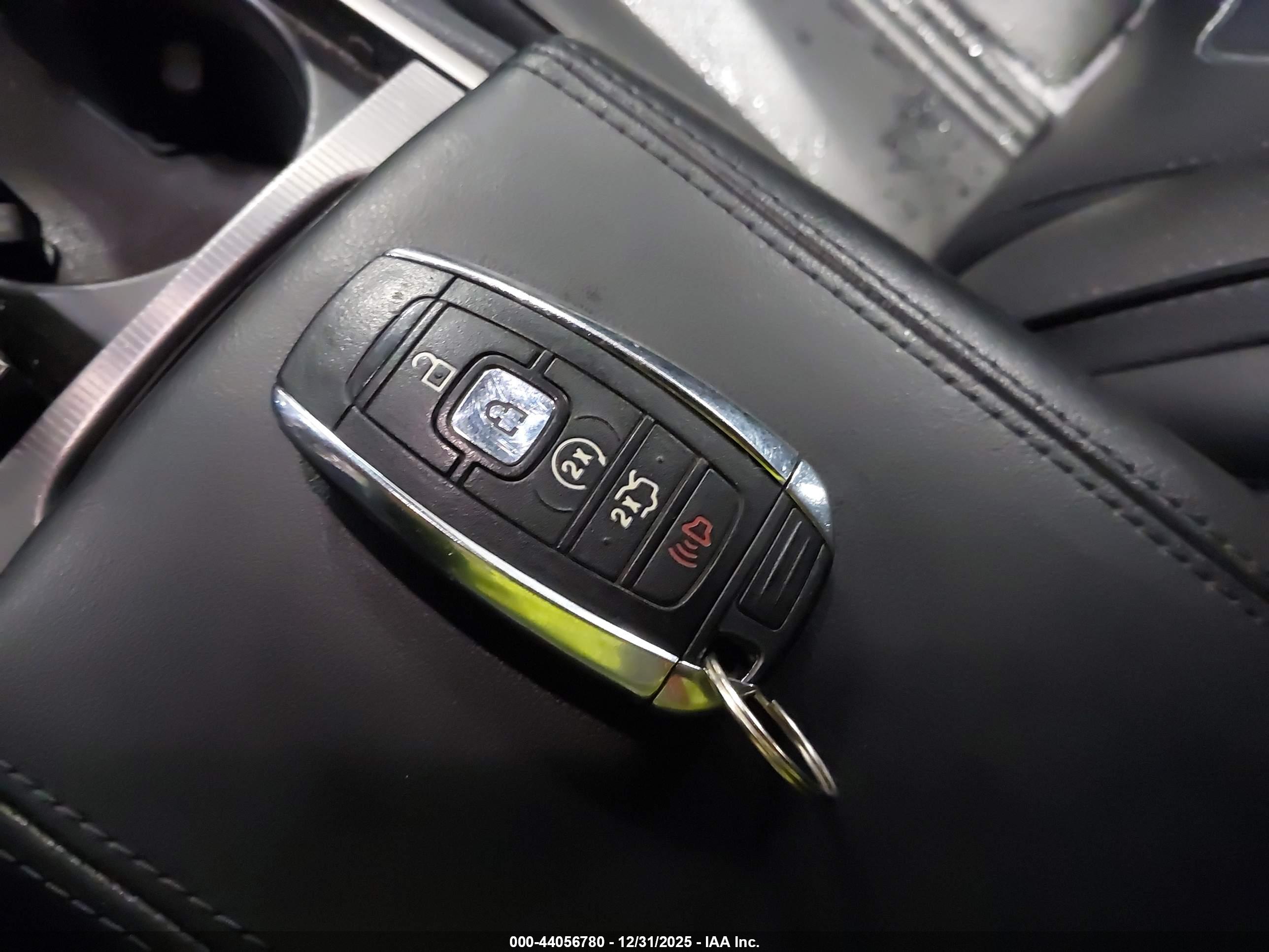 LINCOLN MKZ image 11