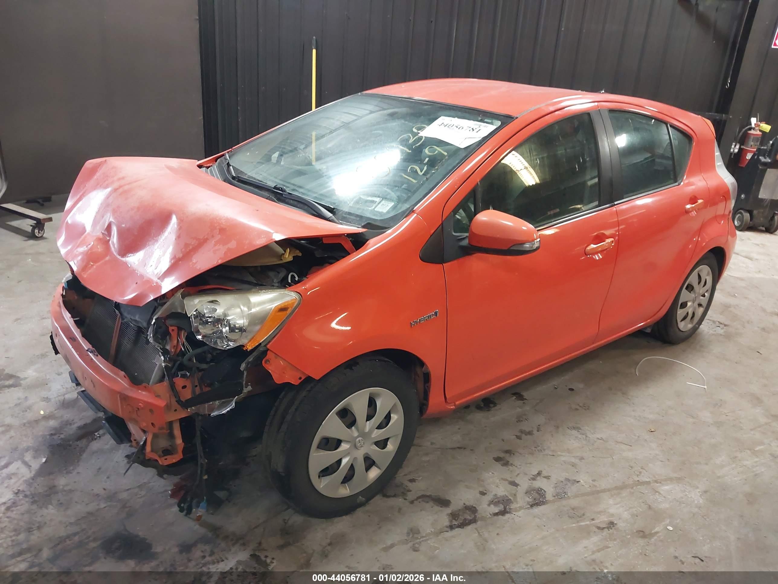 TOYOTA PRIUS image 2