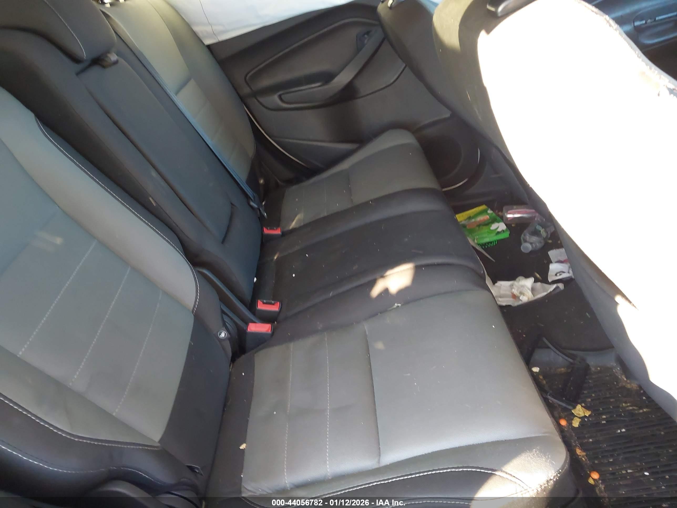 FORD ESCAPE image 8